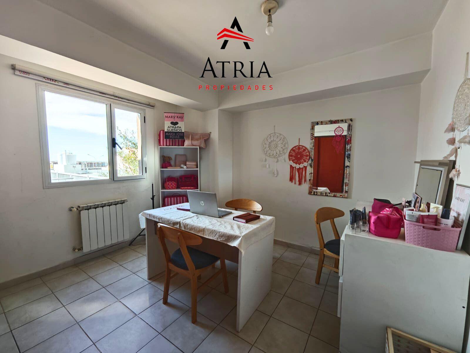 Excelente Departamento en Alquiler! Living- Cocina- Comedor- 3 Dorm. Fogón y Deck. — foto 5 de 14