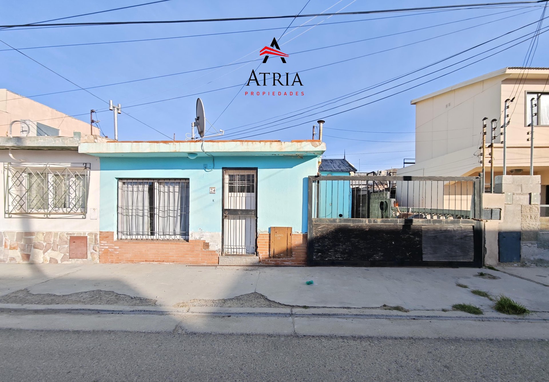 Casa 2 dorms + Depto a refaccionar en venta - Km 3