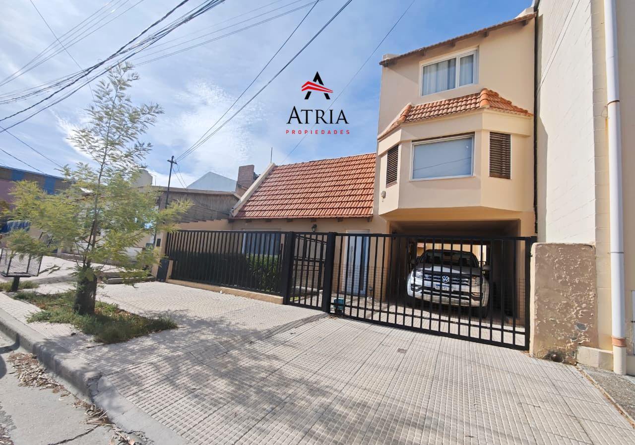 Casa en venta - B° 13 de Diciembre — foto 2 de 19