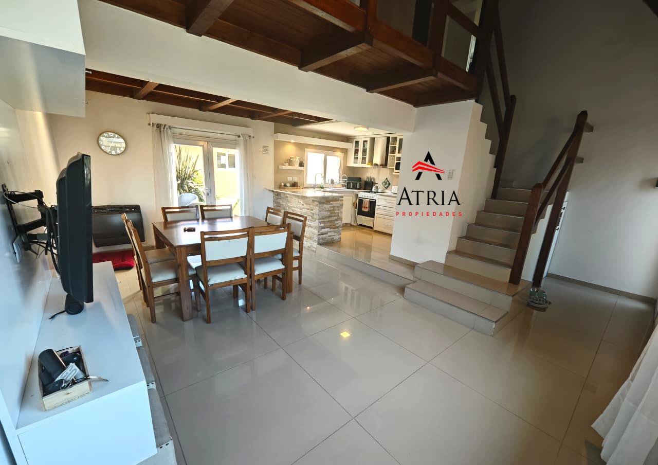 Casa en venta - B° 13 de Diciembre — foto 3 de 19