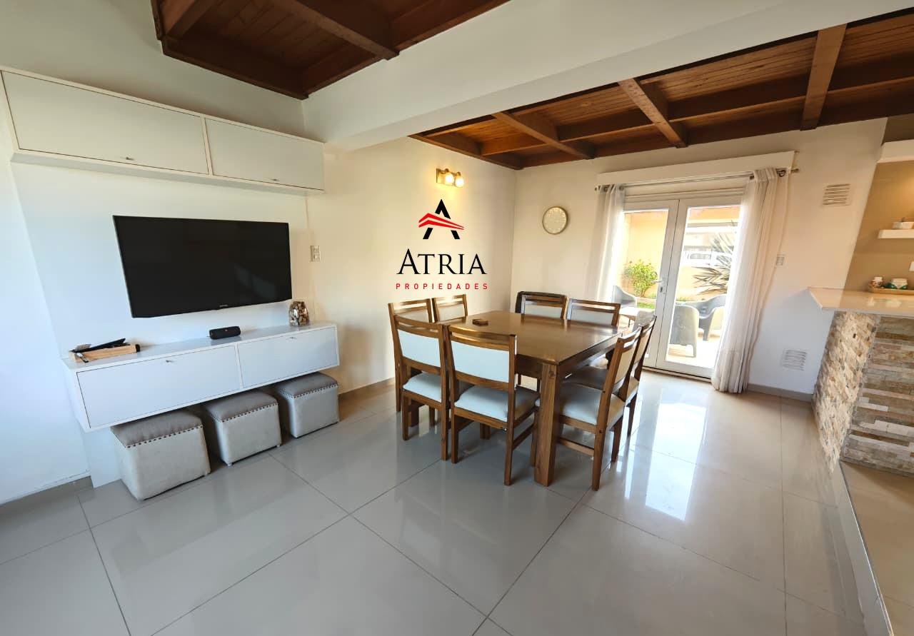 Casa en venta - B° 13 de Diciembre — foto 4 de 19