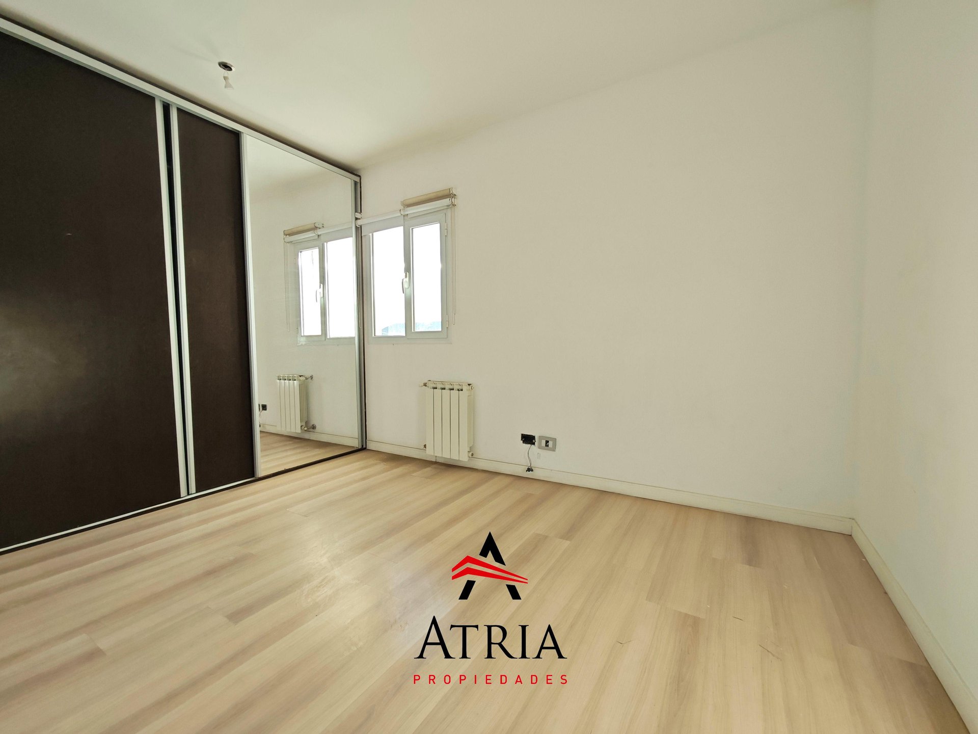 Triplex Rada Tilly — foto 5 de 13