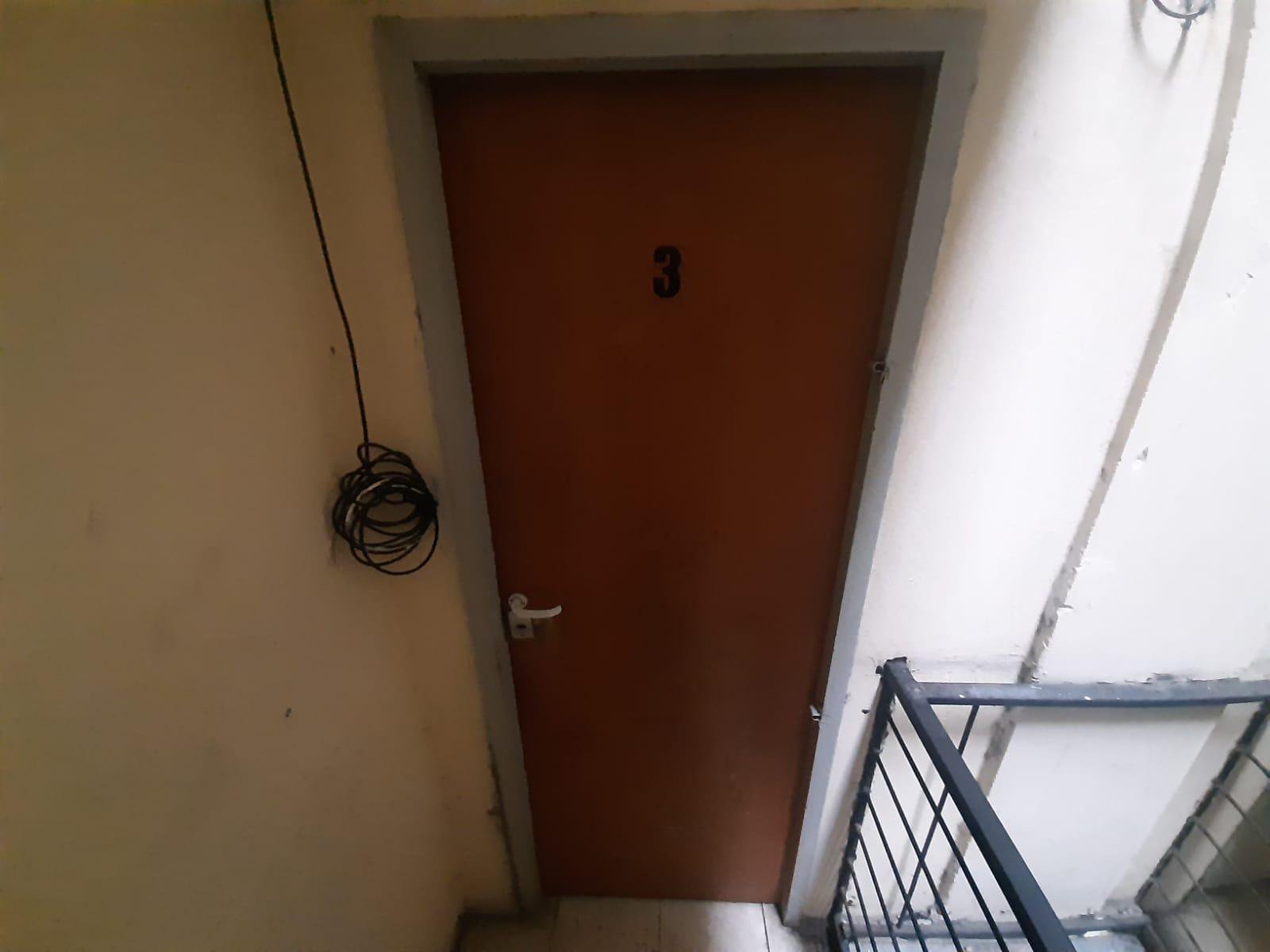 Departamento  dos ambientes por escalera — foto 3 de 13