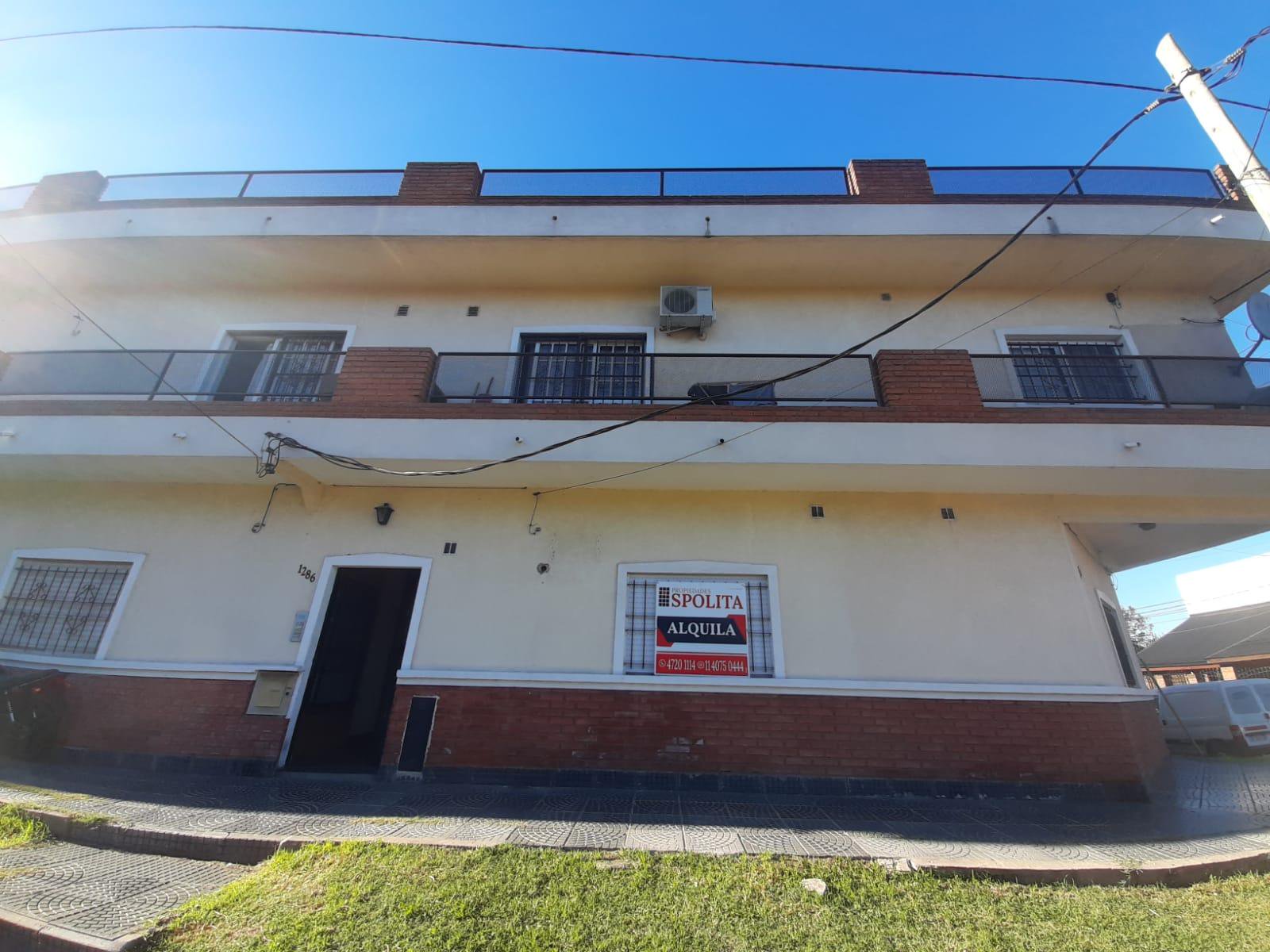 Departamento en Jose León Suarez
