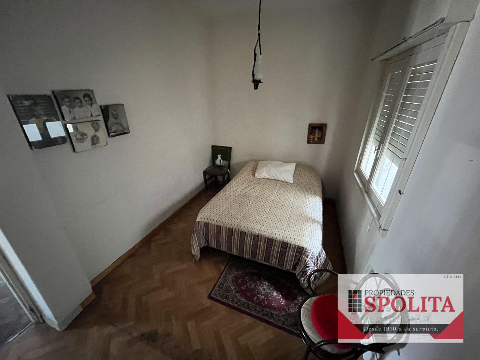 Casa en lote propio a la venta de 3 ambientes con gran jardin al frente y fondo libre parquizado — foto 4 de 18