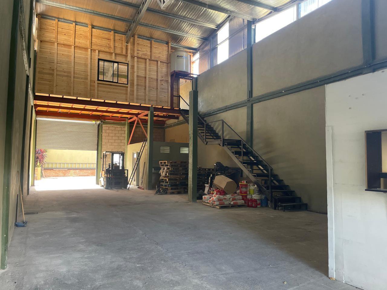 Local/Galpon comercial a estrenar para deposito, distribuidora o comercio, alt de 5 metros — foto 5 de 29