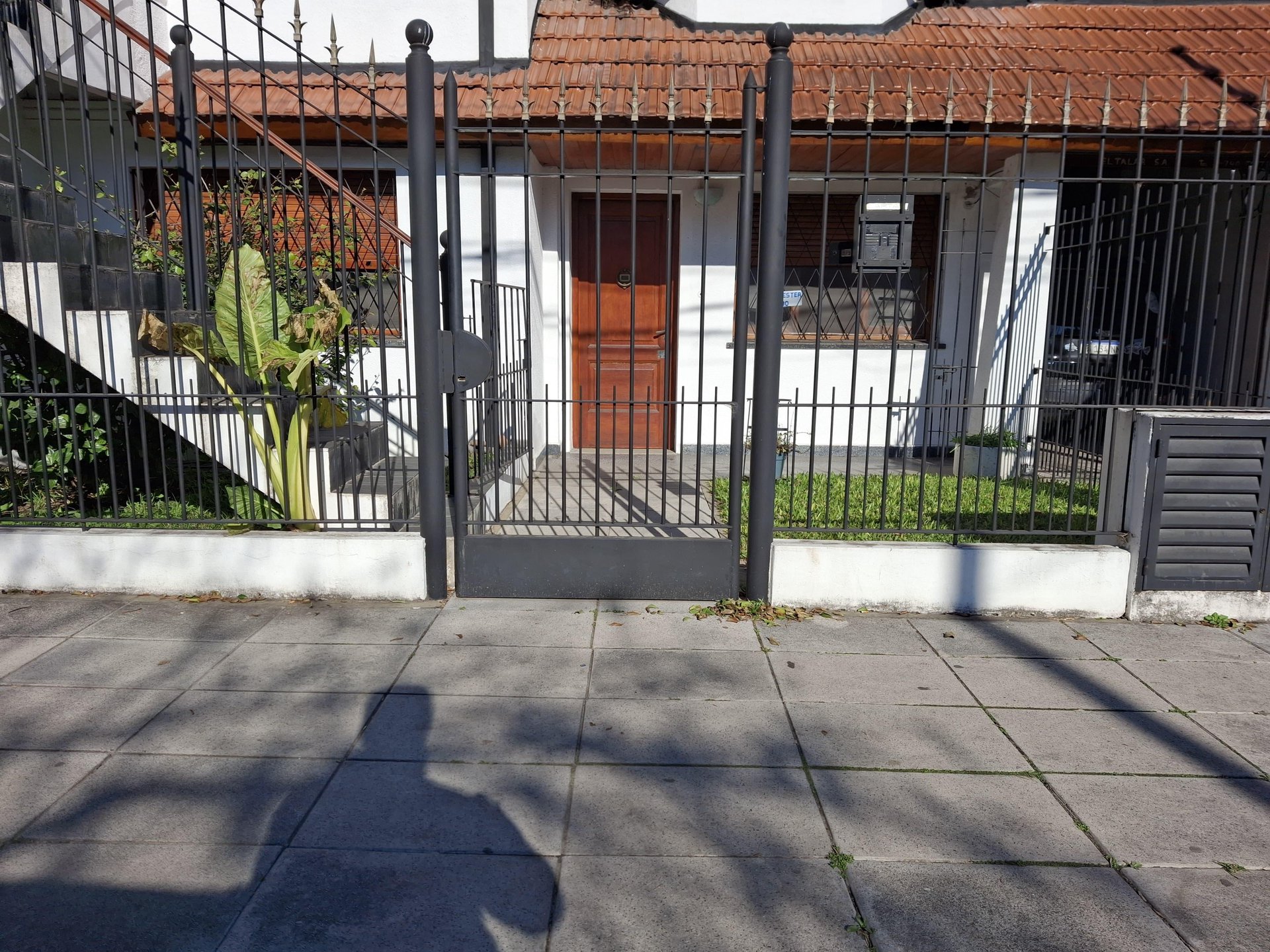 Oficina, centro de estudios, consultorios o salón de estética en alquiler en José León Suárez — foto 2 de 22