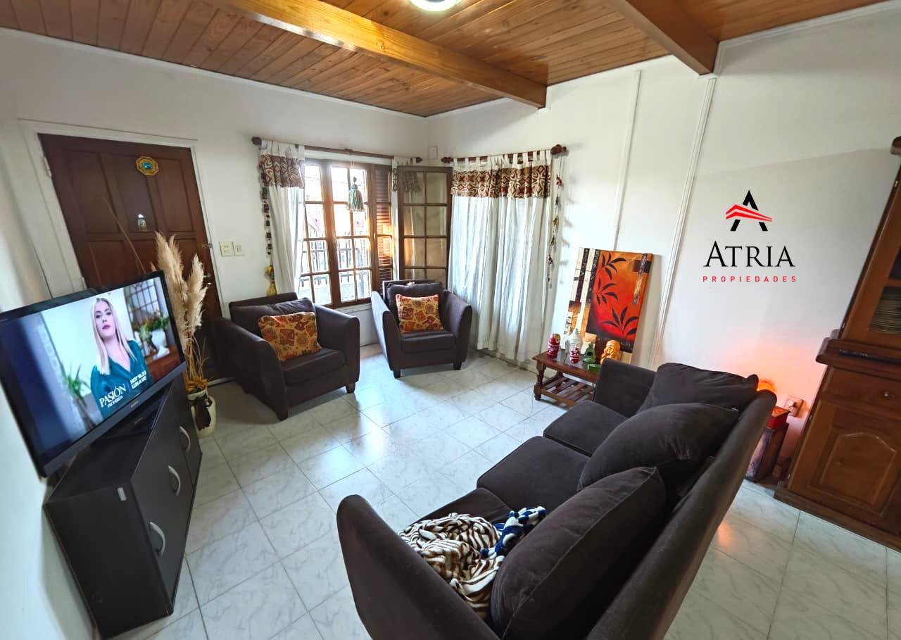 Casa en venta - B° Roca — foto 2 de 14