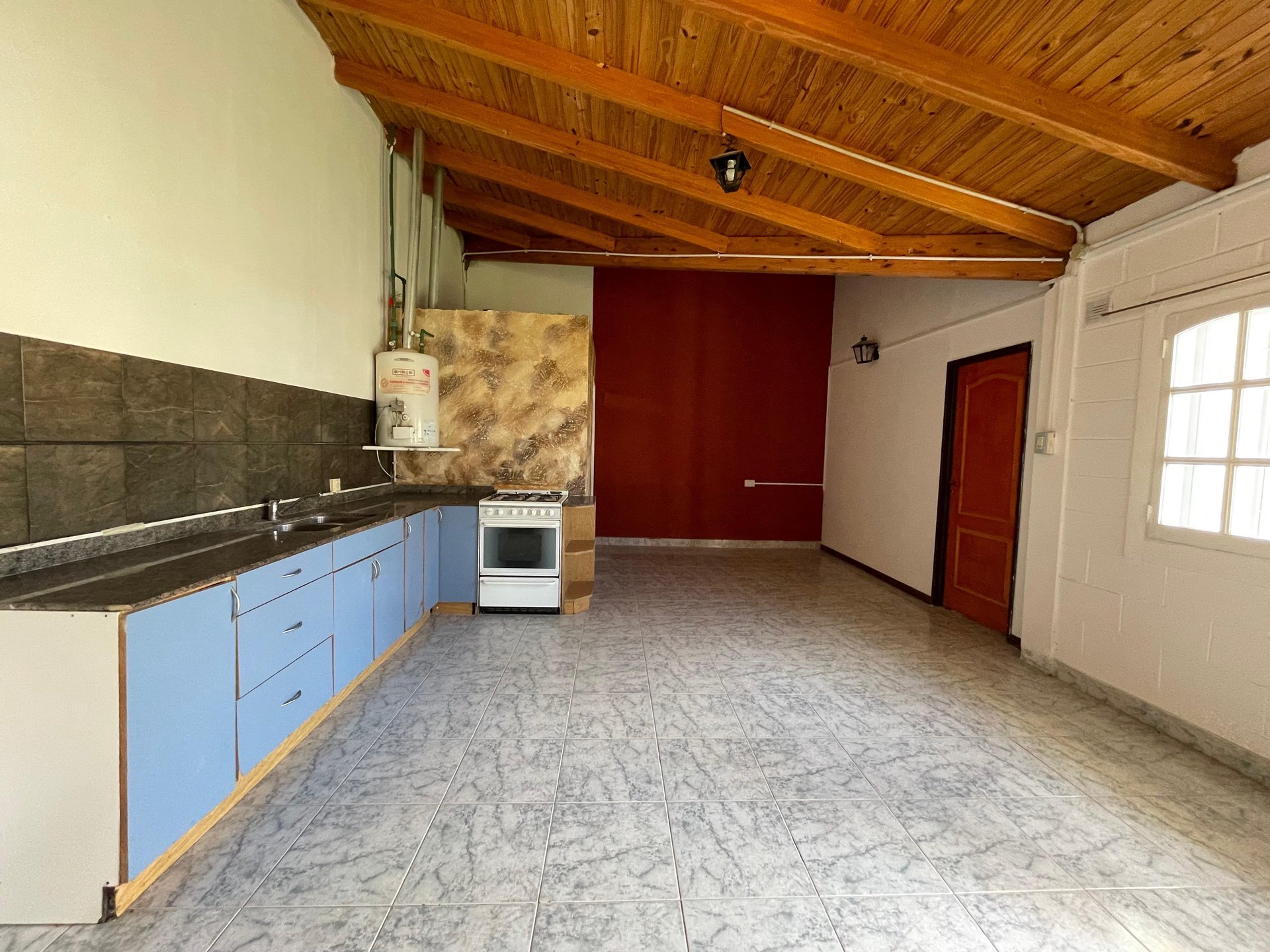 Casa en Alquiler — foto 2 de 6