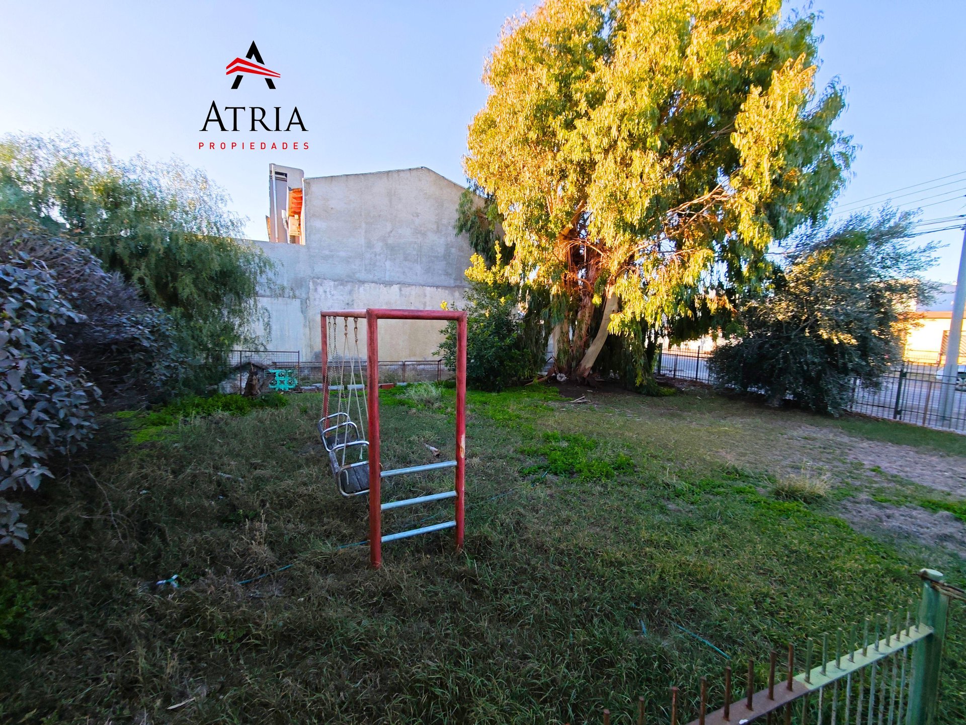 Terreno con mejora de material y pileta - B° Pueyrredón — foto 4 de 6