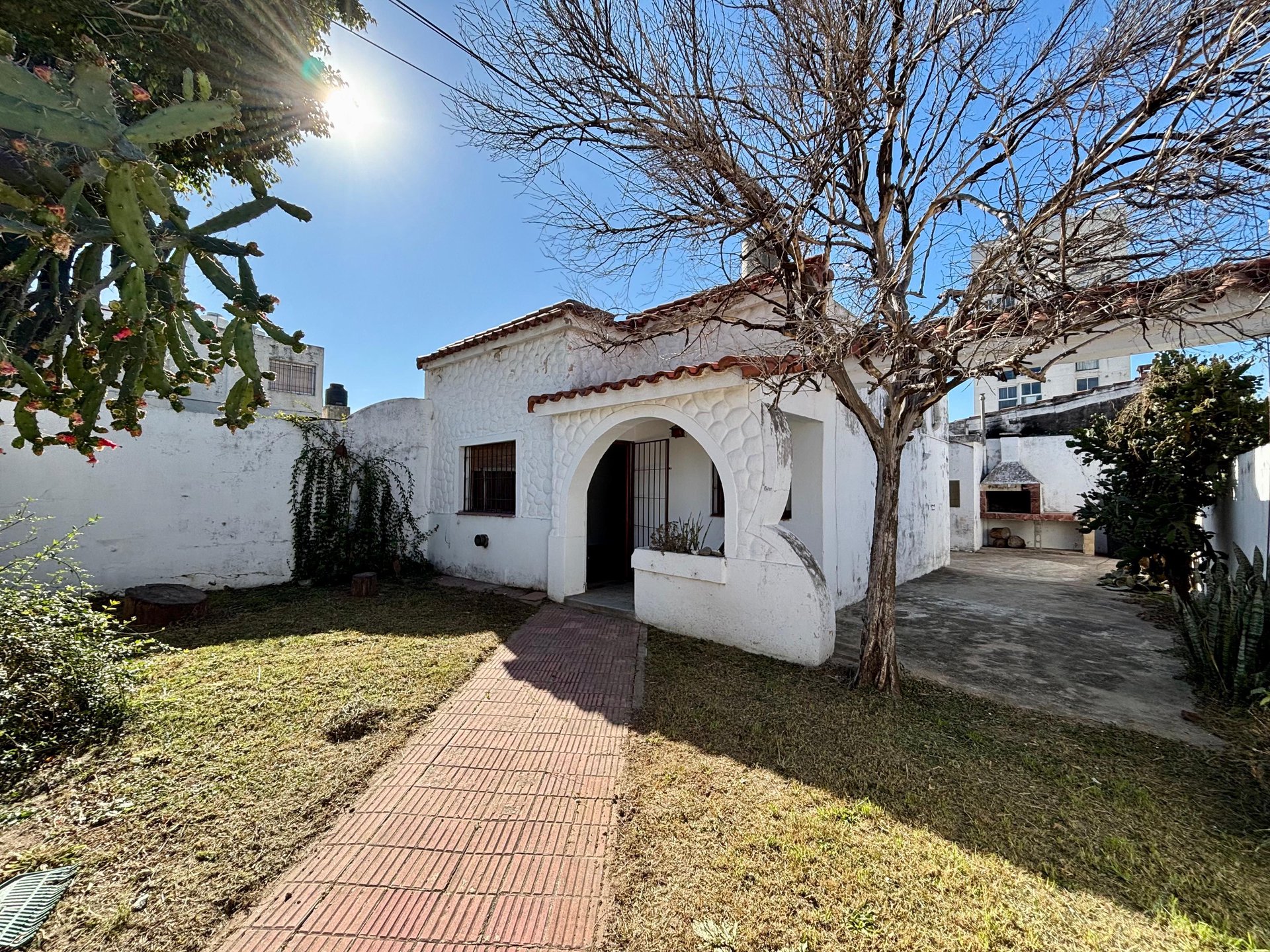 2 Casas sobre Fragueiro, barrio Alta Cba - Ideal Inversores - VENTA — foto 3 de 43
