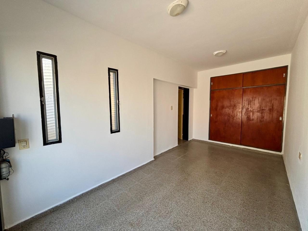 Casa 3 dorm. patio y cochera en Juan B Justo - VENTA — foto 3 de 26