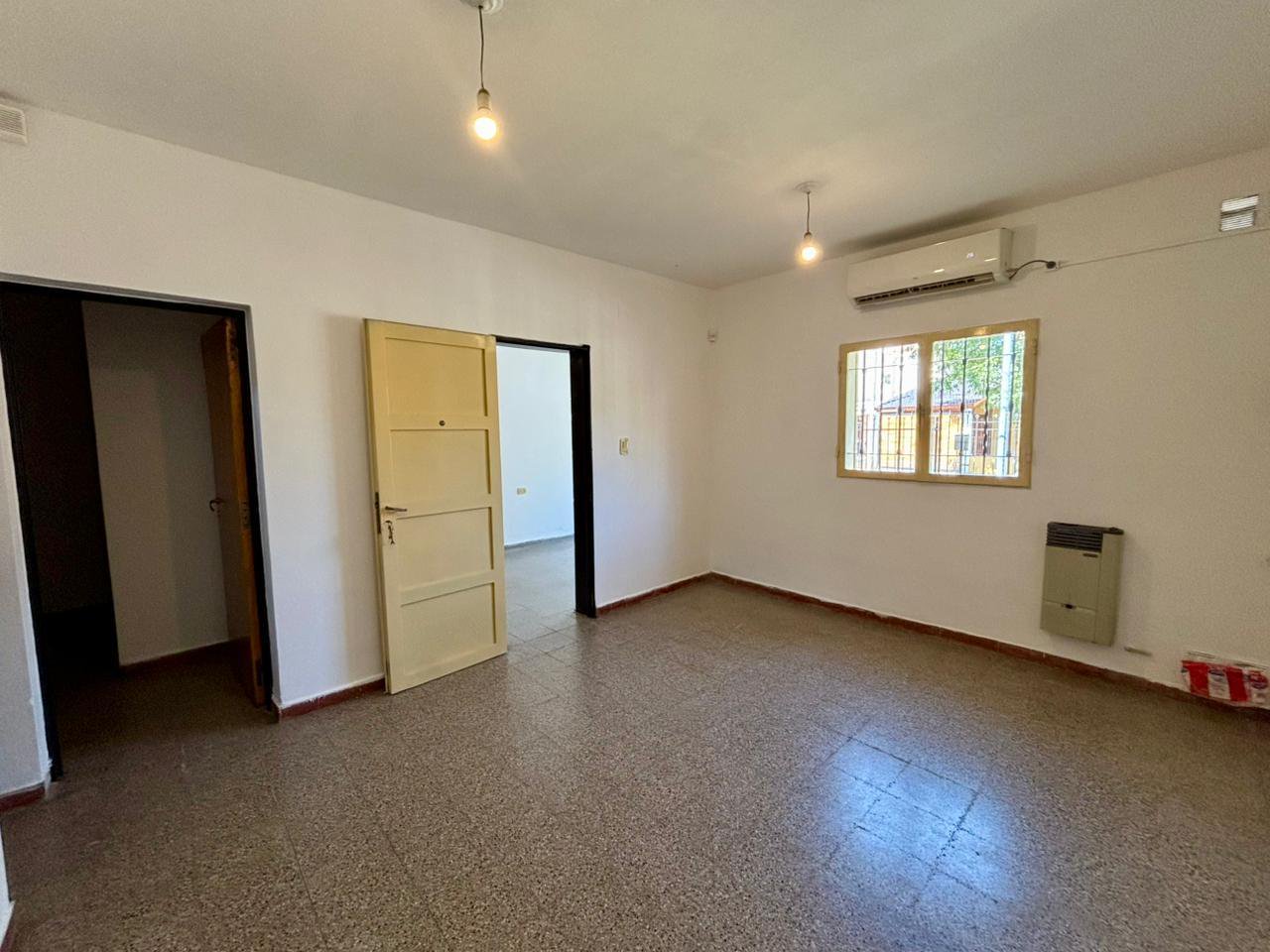 Casa 3 dorm. patio y cochera en Juan B Justo - VENTA — foto 4 de 26