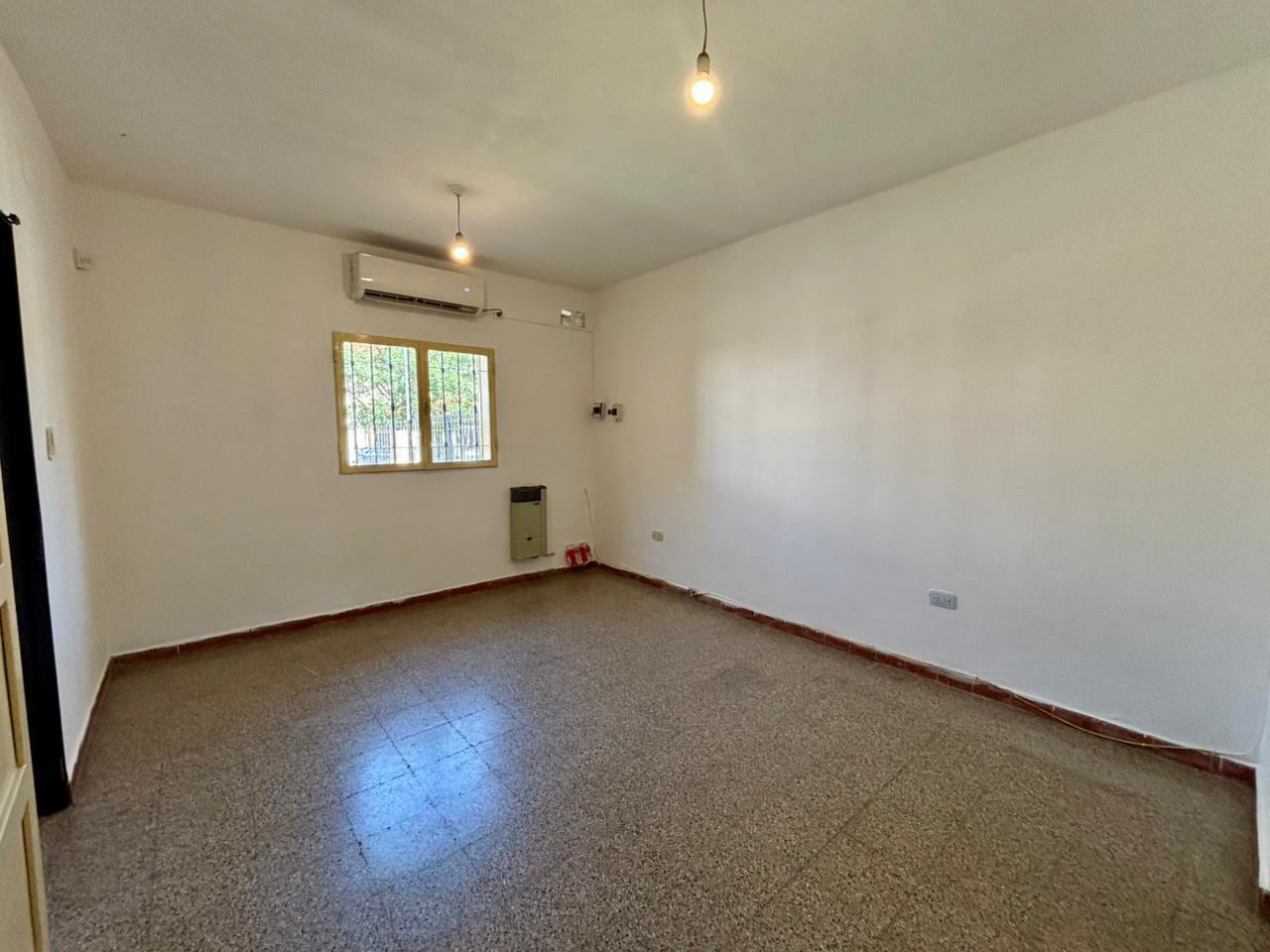 Casa 3 dorm. patio y cochera en Juan B Justo - VENTA — foto 5 de 26