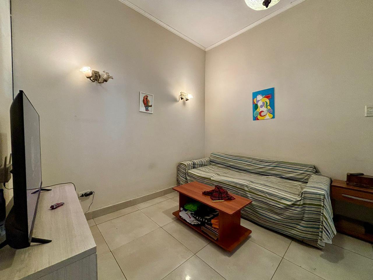 Casa 3 dorm. Reciclada a nueva en Los Paraísos - VENTA — foto 1 de 18