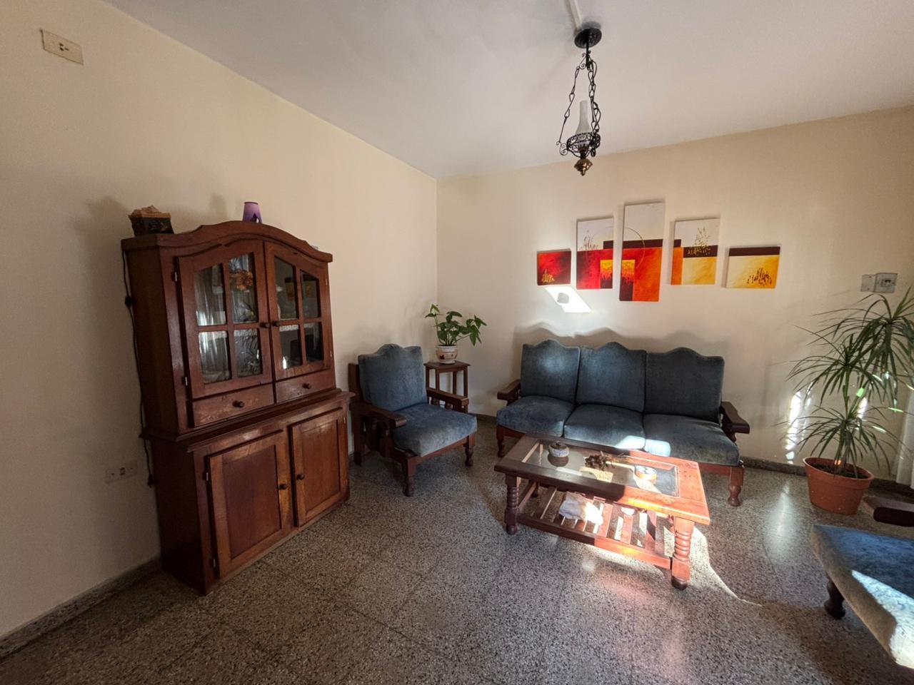 Casa 2 dorm. patio y cochera en Pueyrredón - VENTA — foto 3 de 27