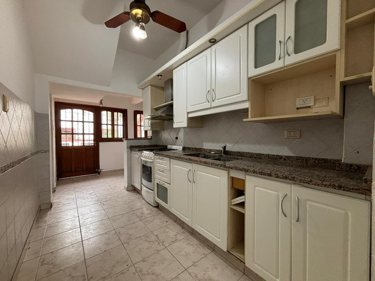 Casa 3 dormitorios y patio en Alta Córdoba (PH) - VENTA