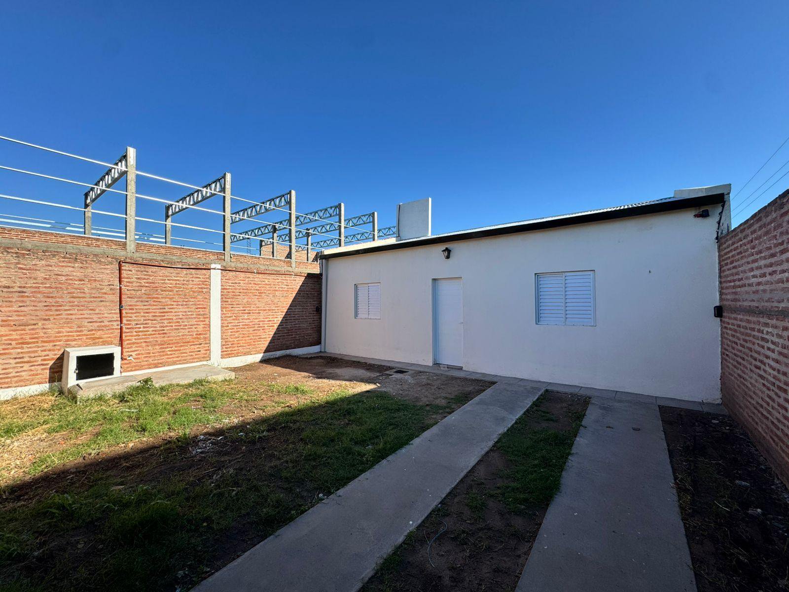 Casa en Mariano Moreno — foto 2 de 14