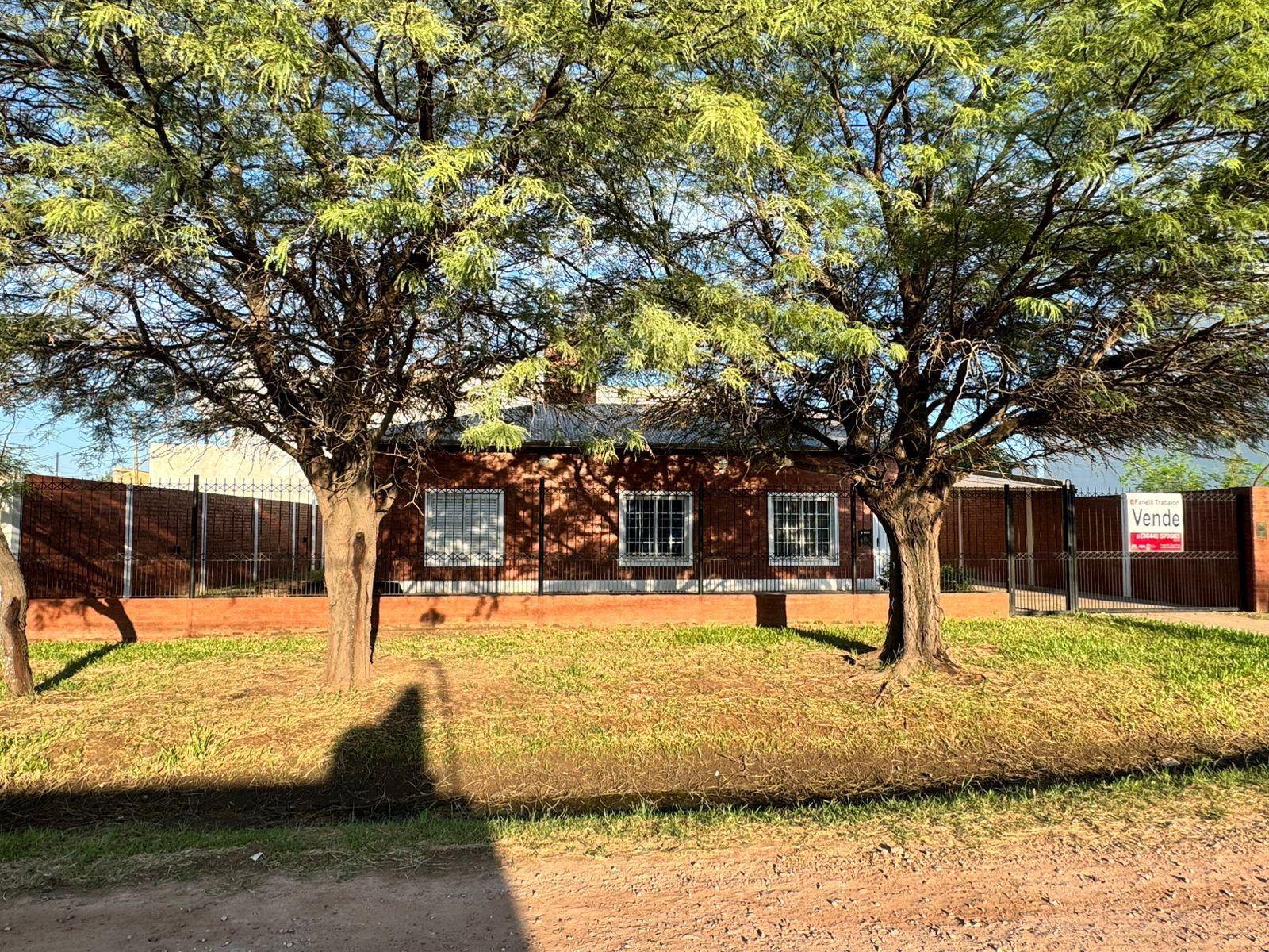 Casa en Barrio Residencial — foto 2 de 21
