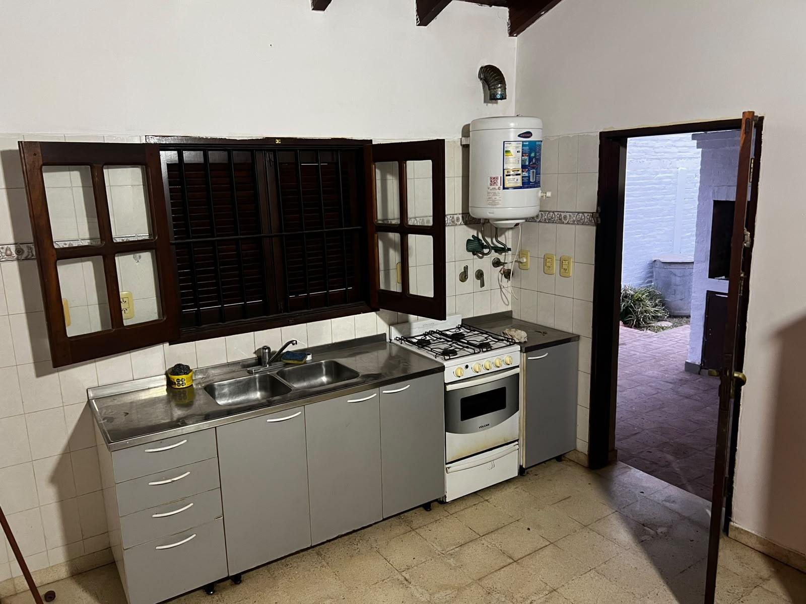 Casa en calle 21 entre 20 y 22 — foto 4 de 8