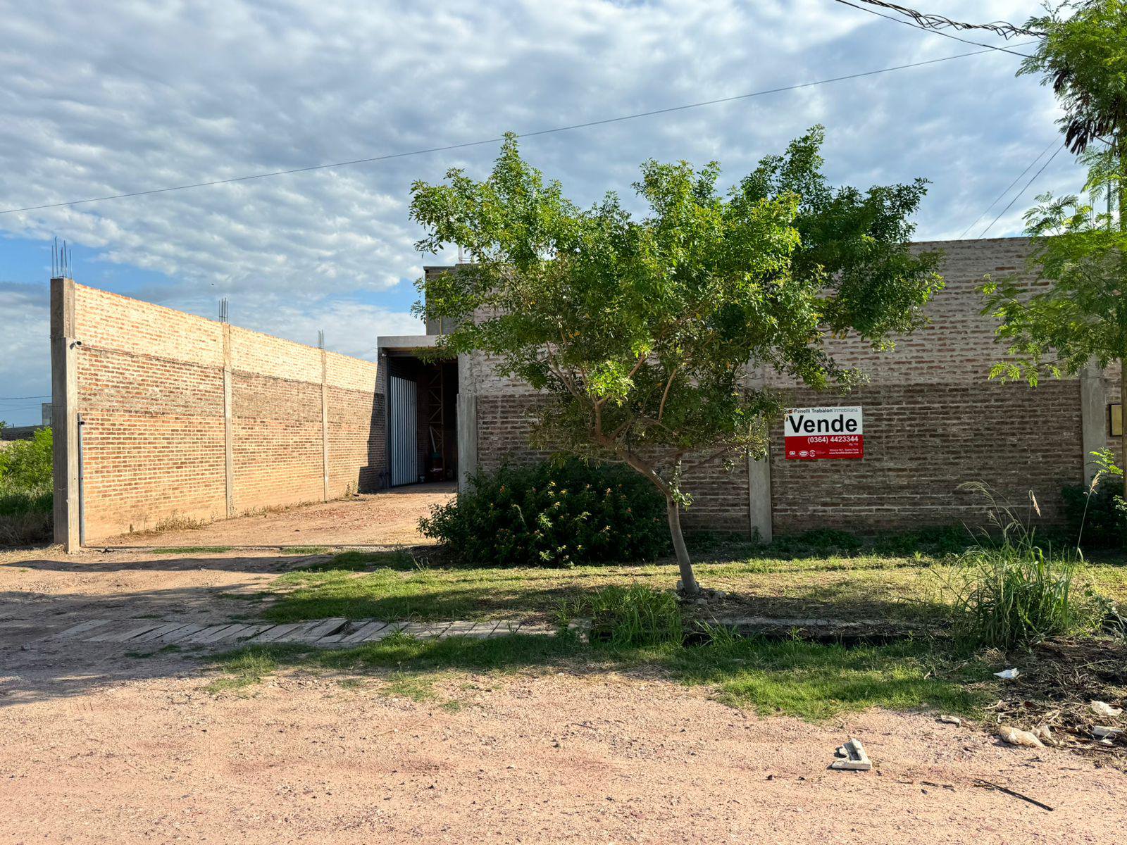 Depósito en Piñeiro — foto 1 de 11