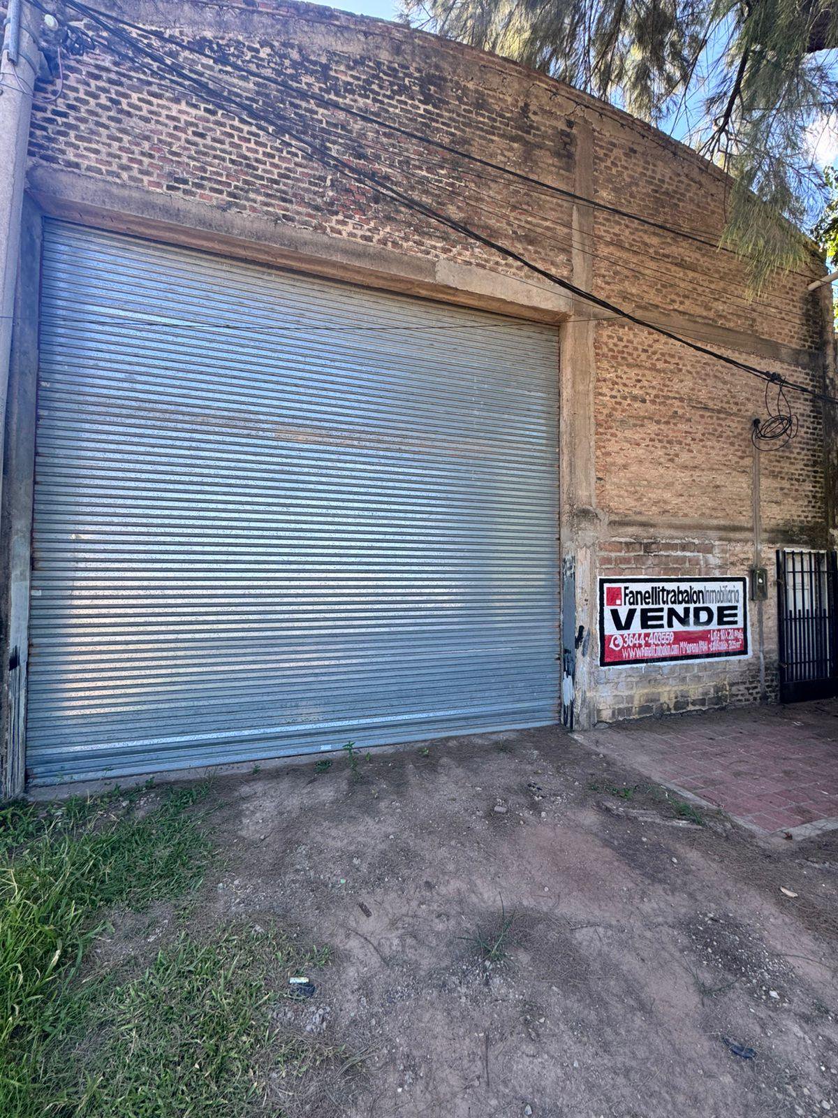 Depósito en Barrio Jardin a 100 metros calle 51 de gran circulacion — foto 1 de 13