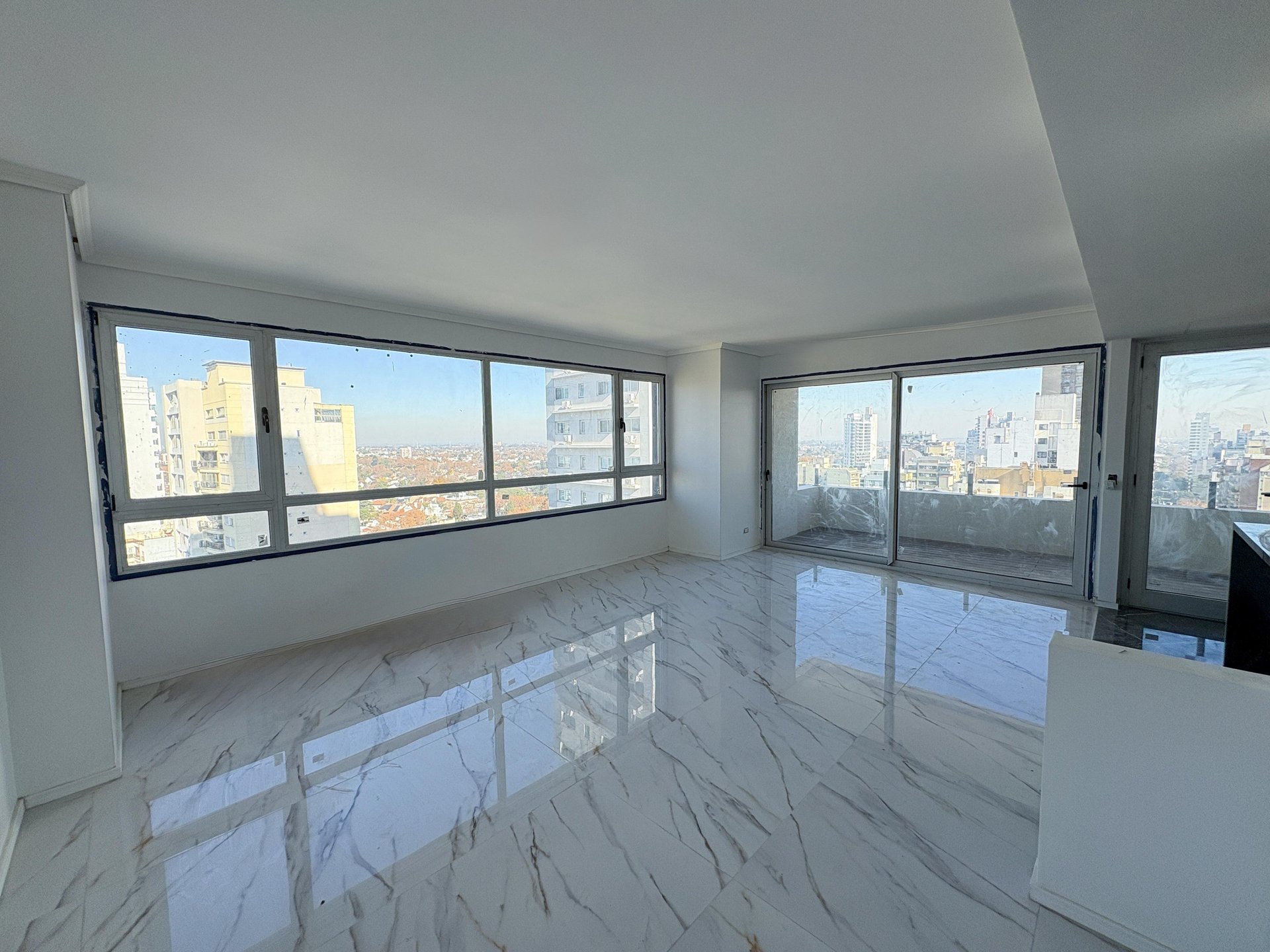 Piso 3 AMB de LUJO — foto 1 de 45