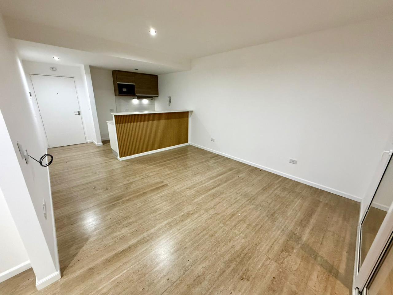 Departamento en Canning Center
