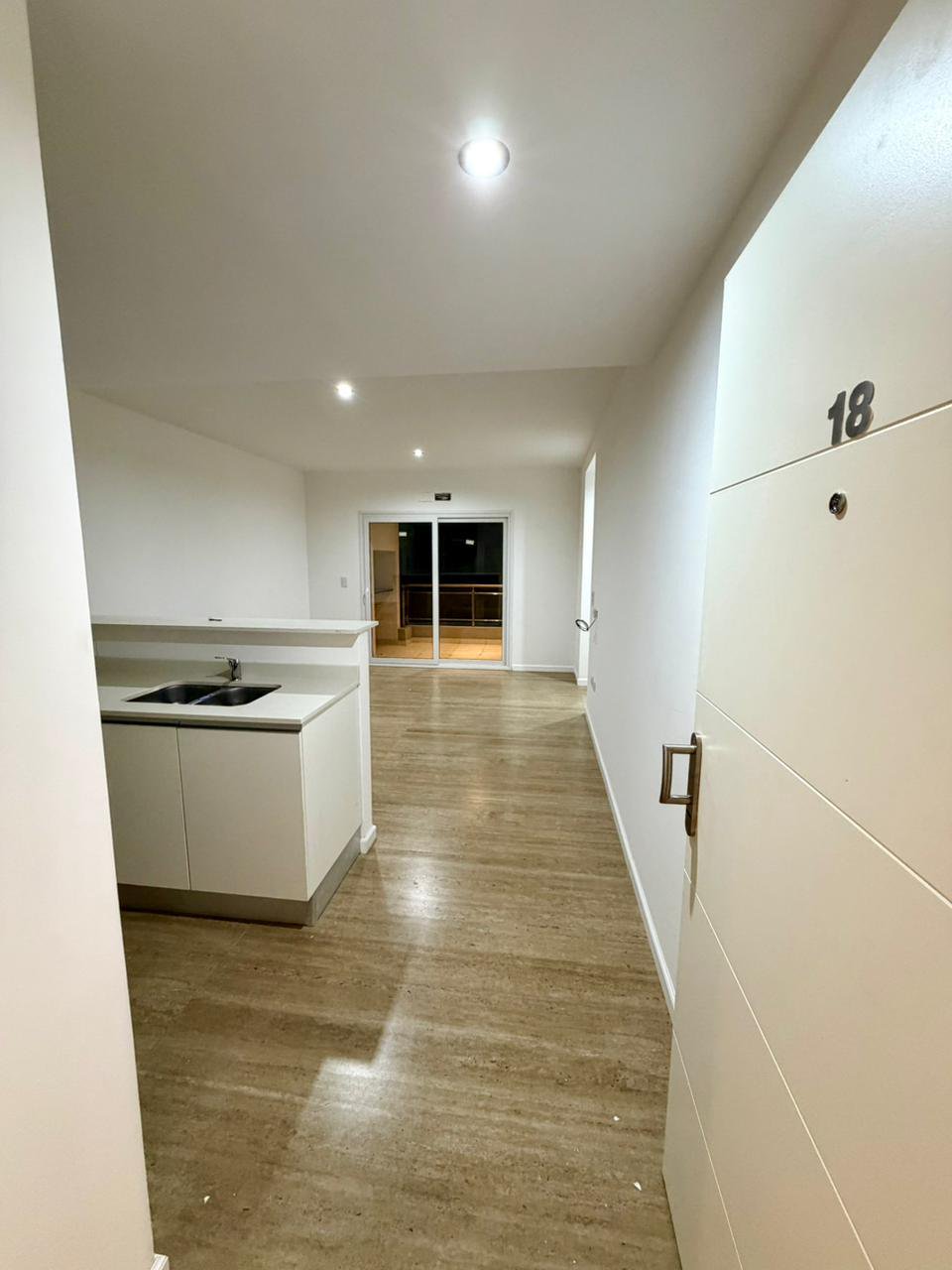 Departamento en Canning Center — foto 2 de 23
