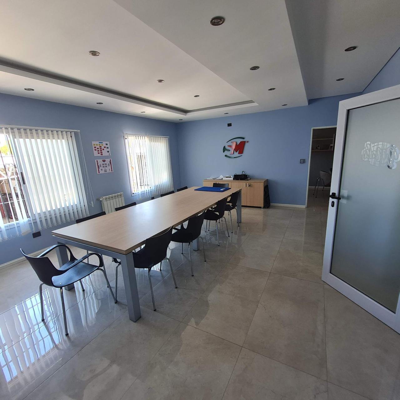 Impecable galpón en Burzaco ideal rubro alimenticio — foto 2 de 35