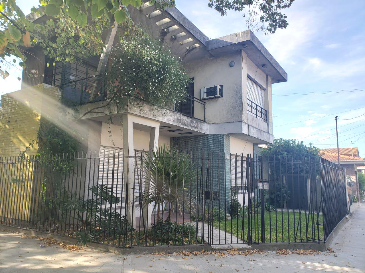 Casa - Temperley — foto 1 de 19