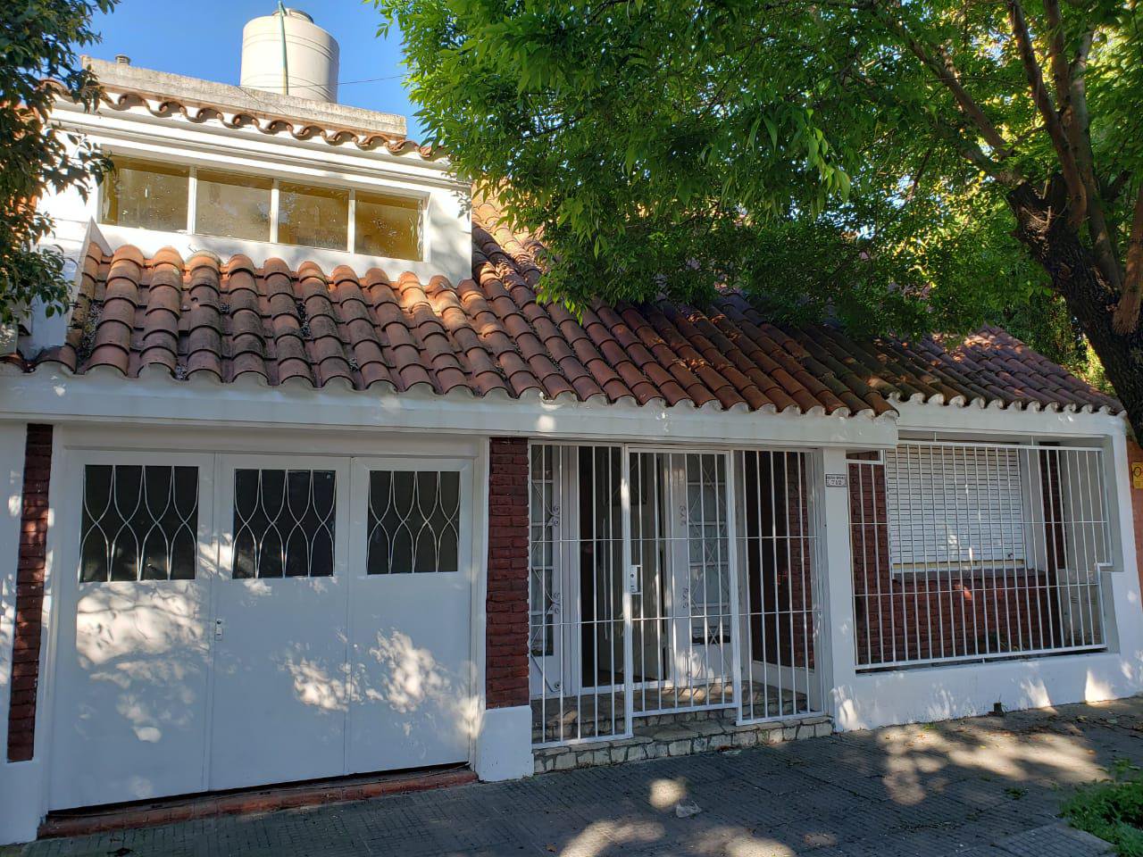 Casa - Temperley — foto 1 de 13