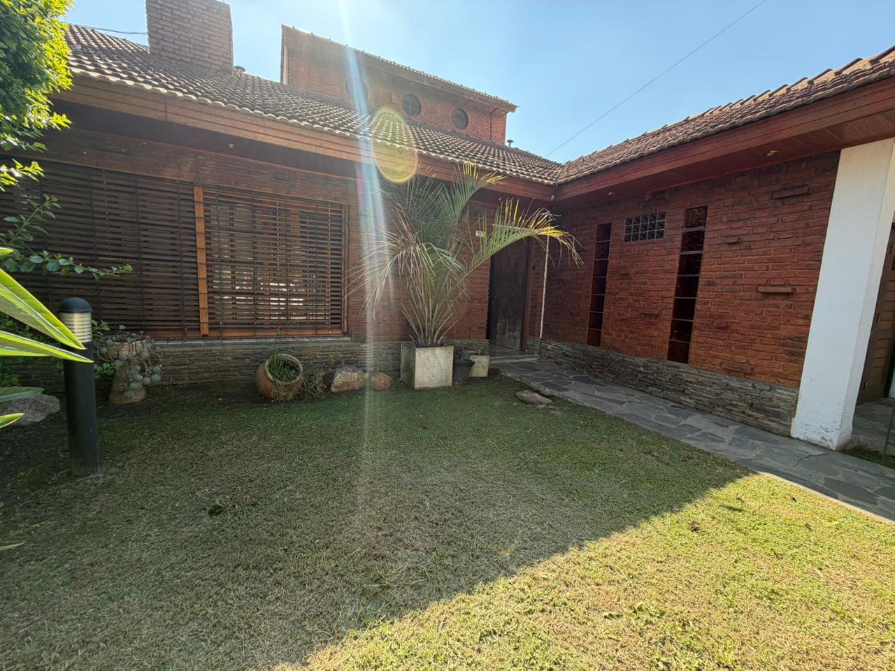 Casa - Lomas De Zamora — foto 3 de 37