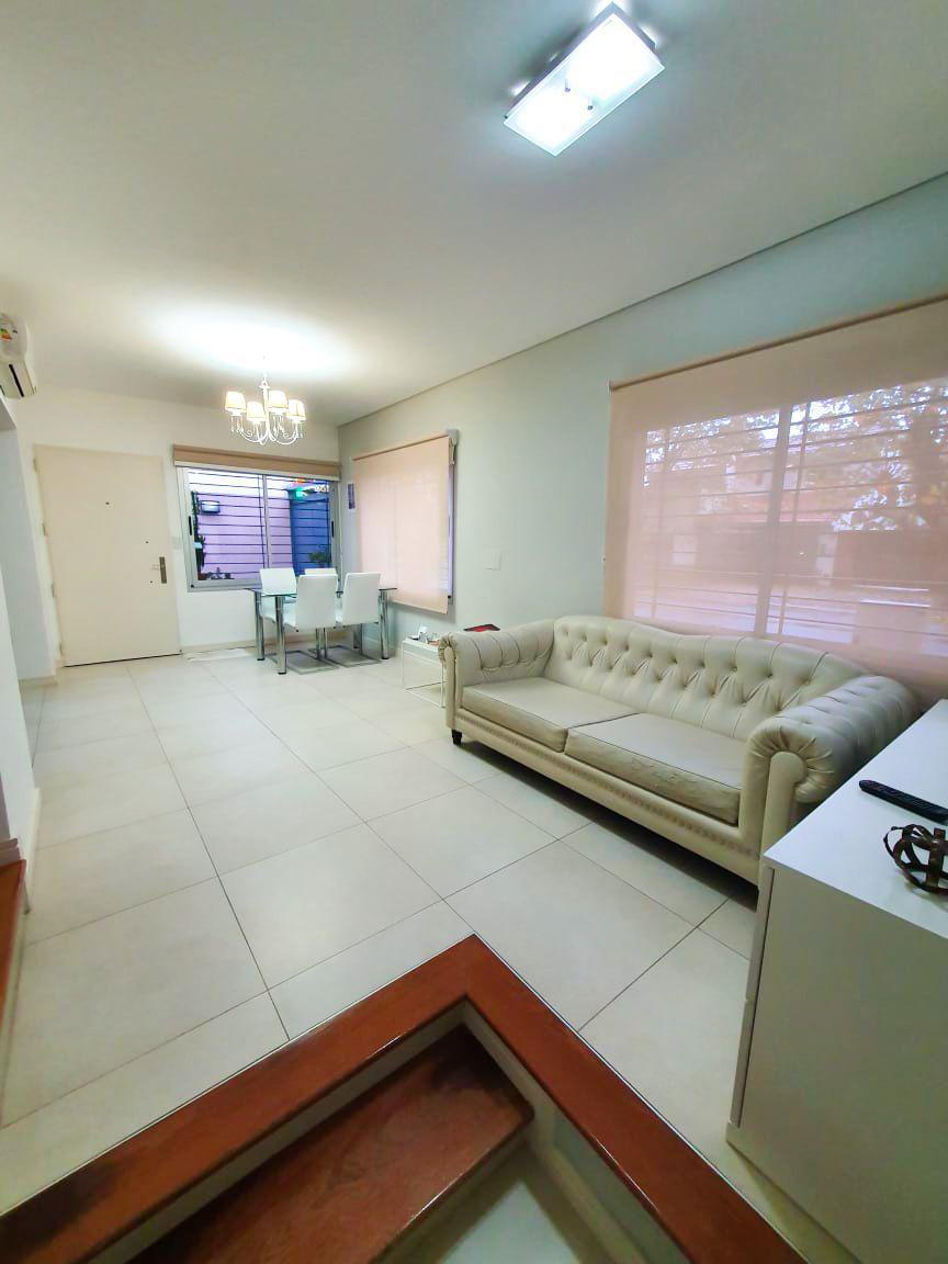 Duplex en condominio 4 ambientes con cochera — foto 4 de 33