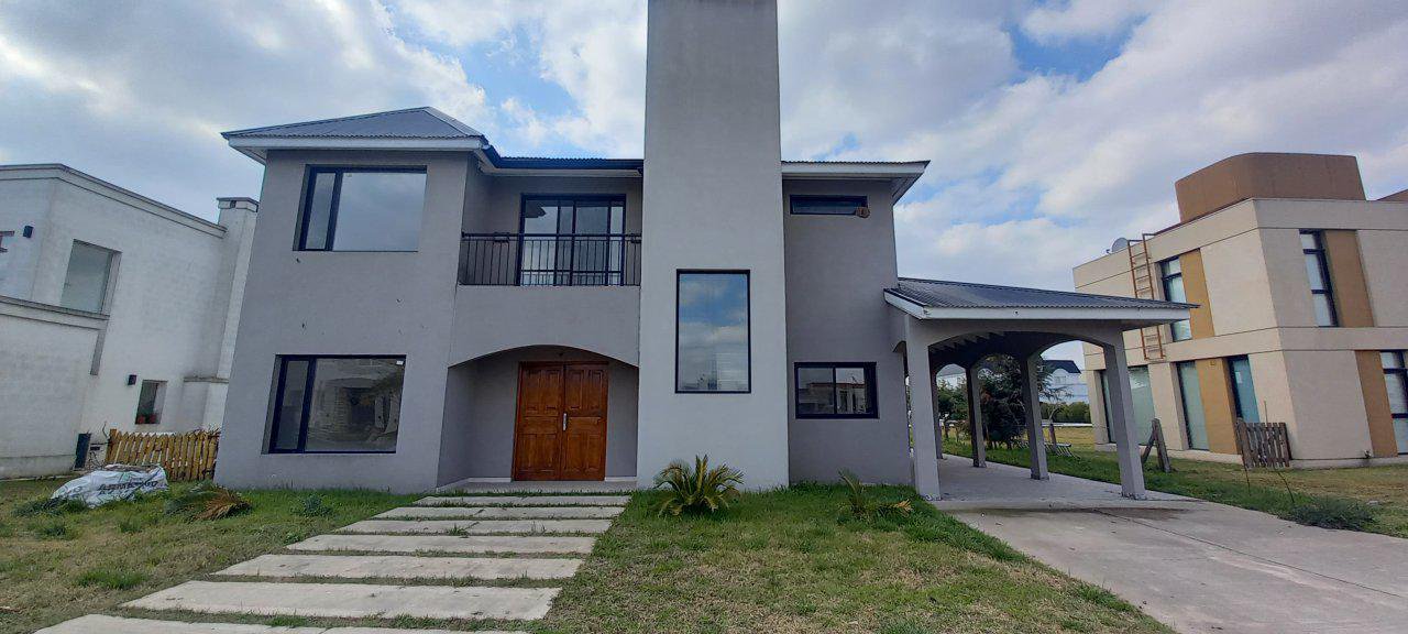 Casa en  venta — foto 2 de 7