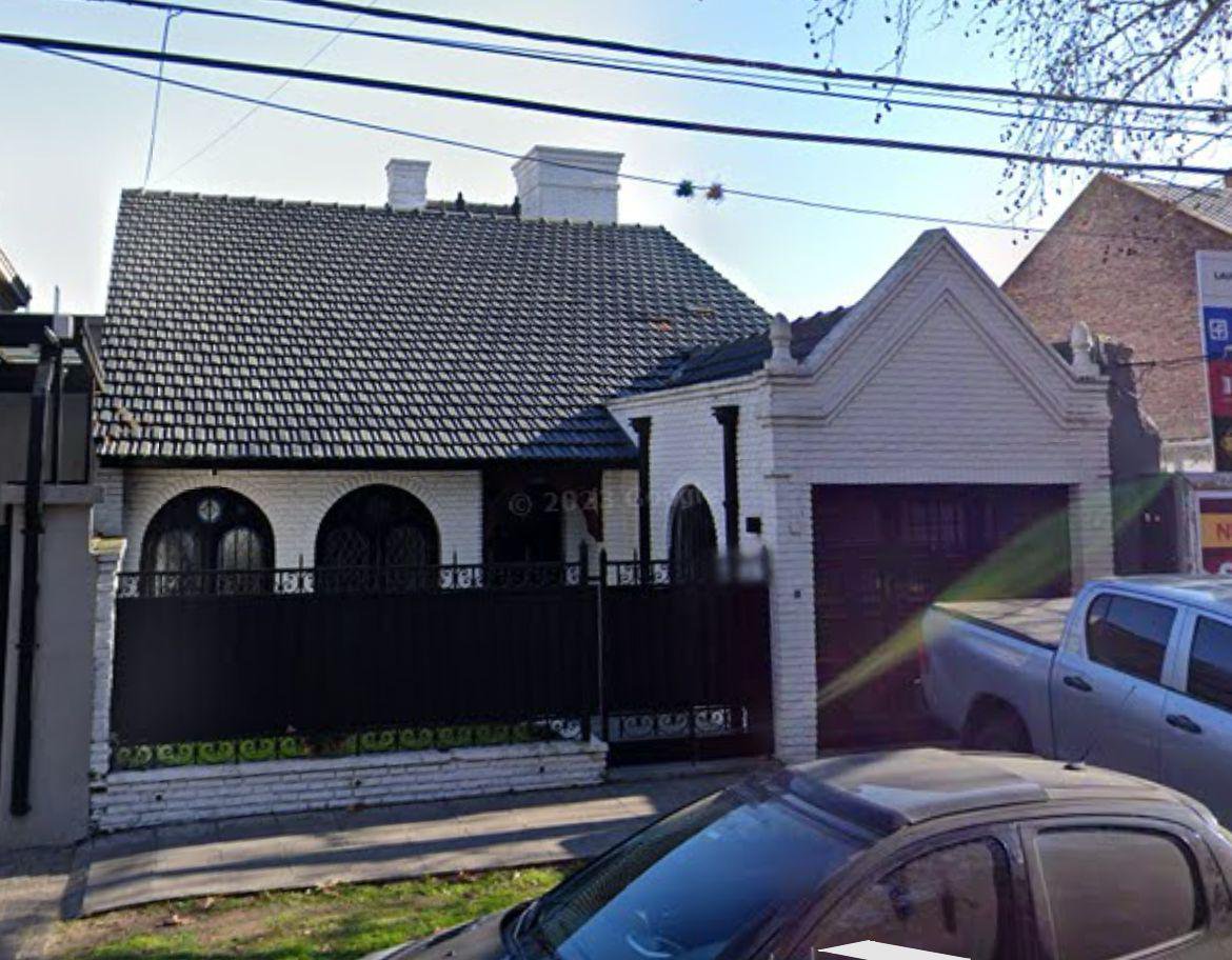 Casa en Adrogue — foto 1 de 1