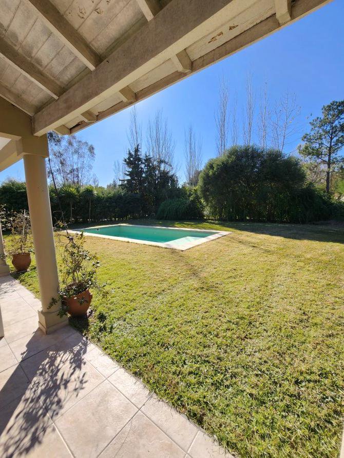 Casa en Canning (E. Echeverria) — foto 3 de 35