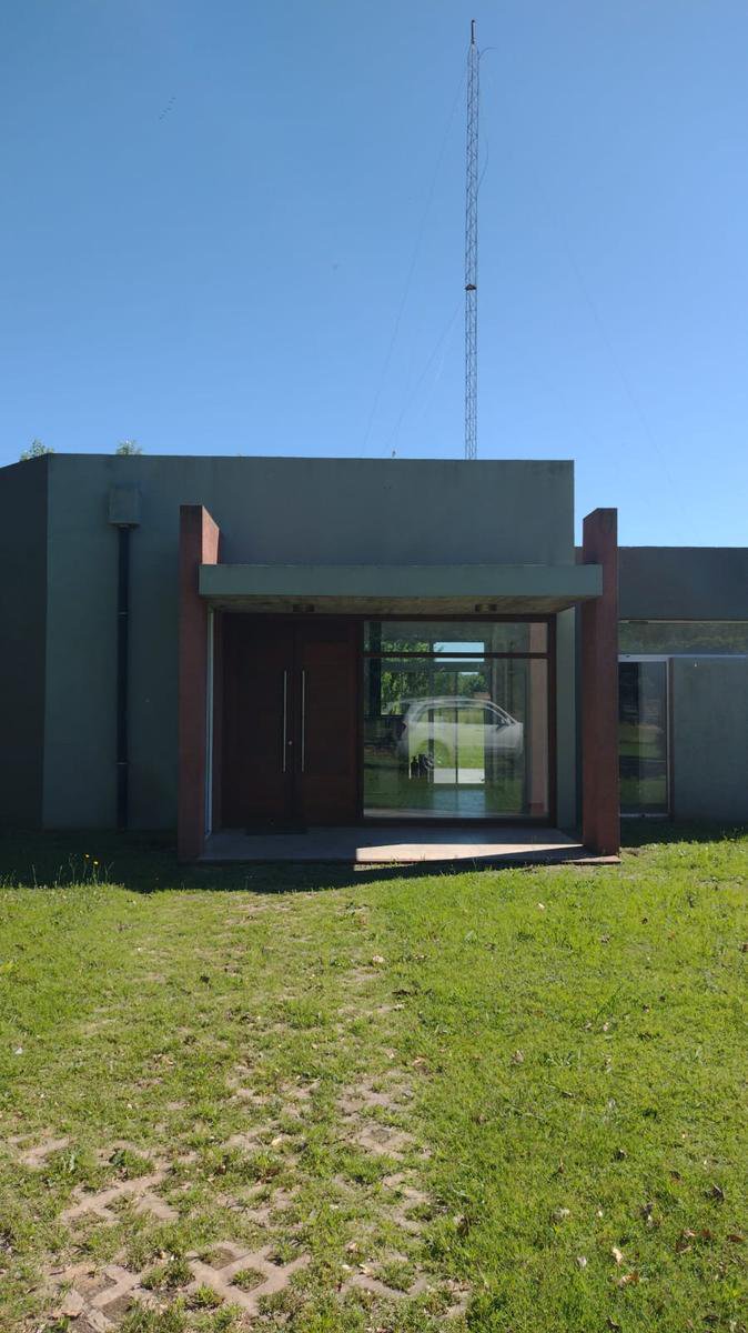 Casa en Lujan — foto 4 de 35