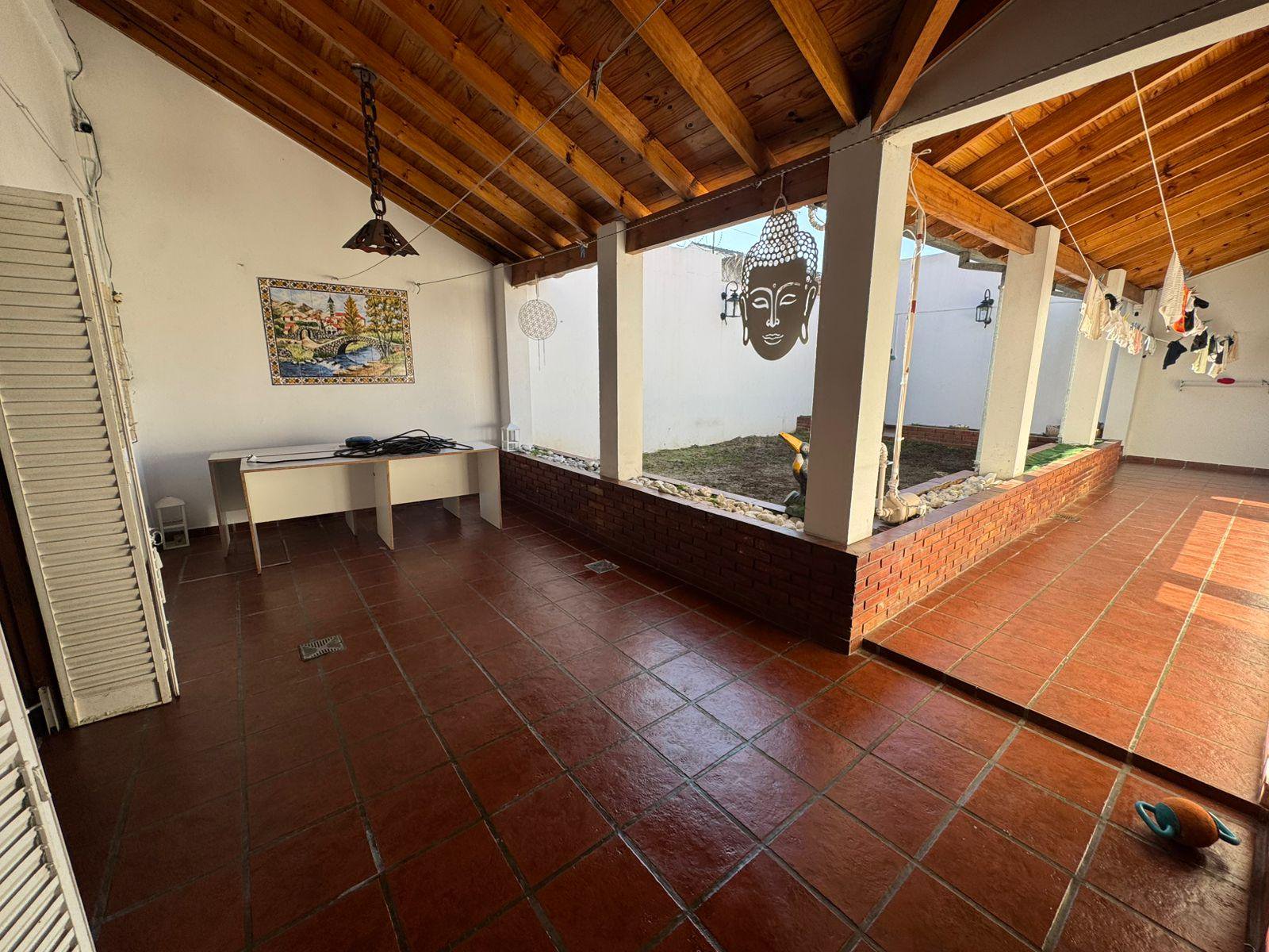 Casa en Banfield — foto 2 de 8