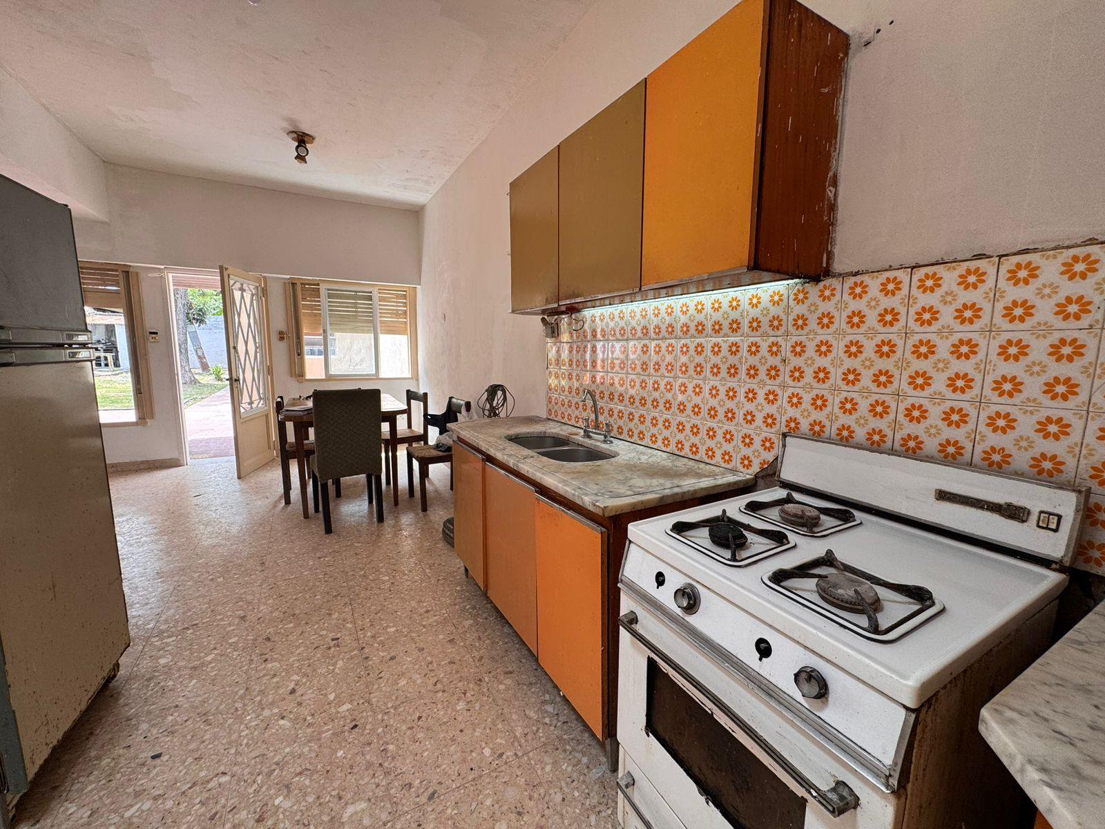 Casa en Temperley — foto 3 de 22