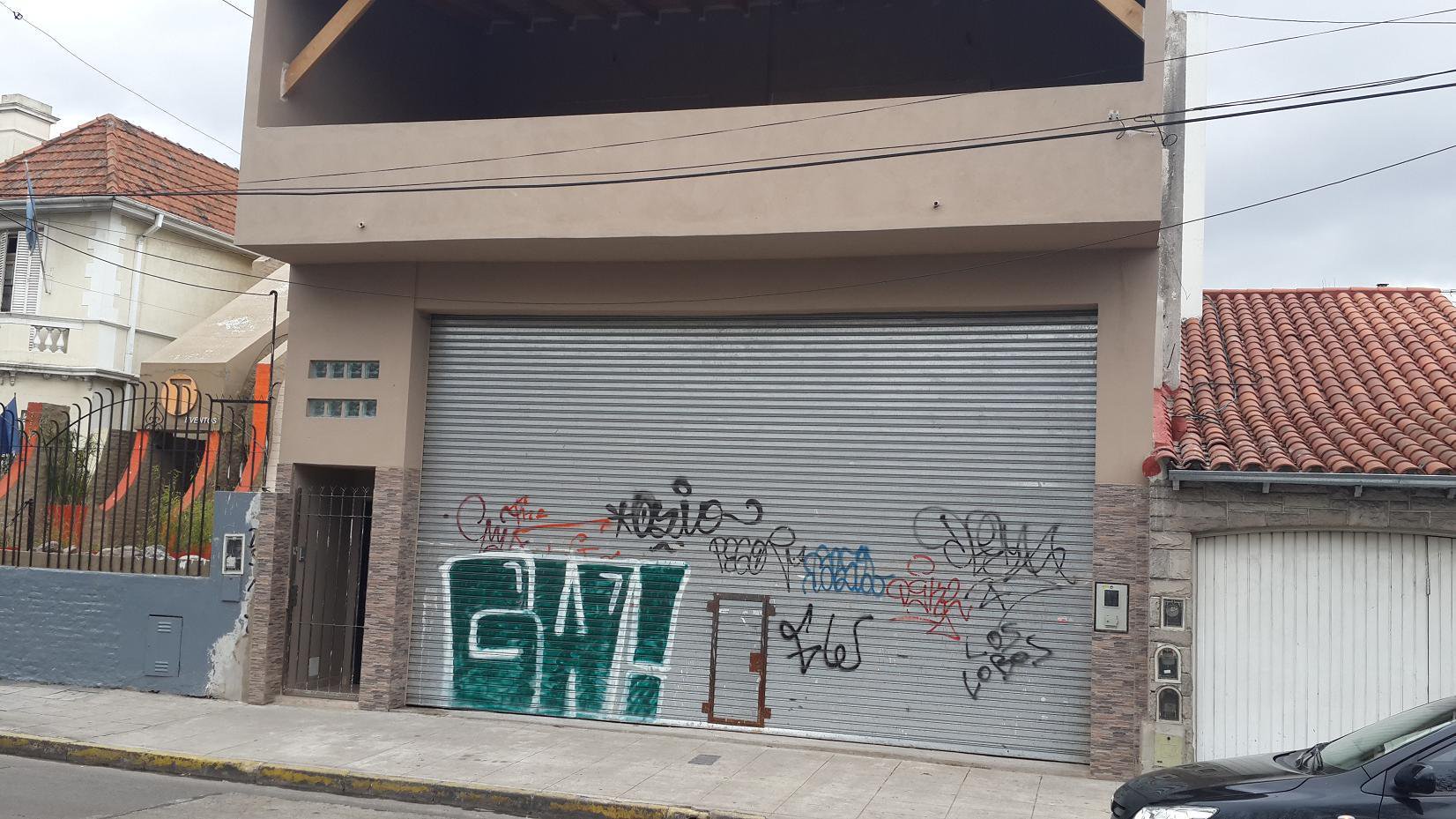 Local - Banfield — foto 2 de 33