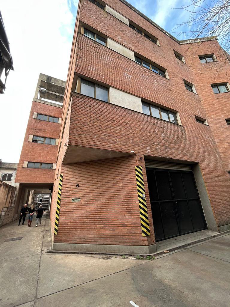 Depósito en venta — foto 3 de 50