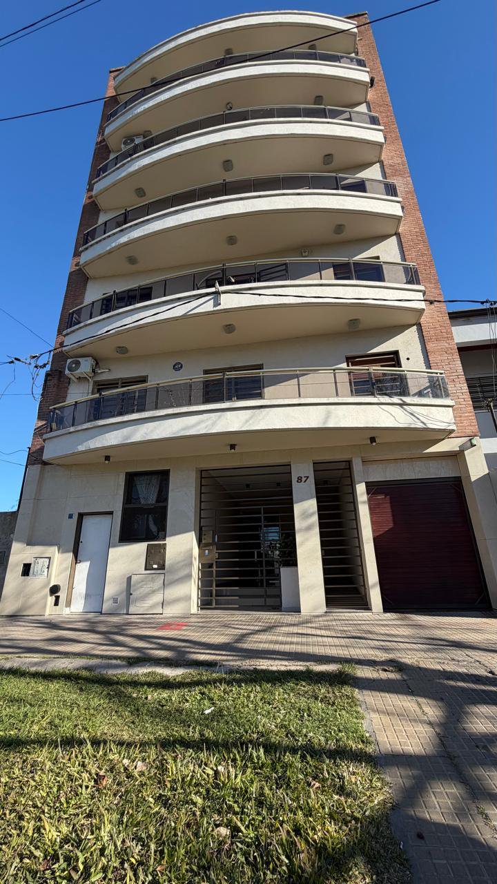 ALQUILER DE DEPARTAMENTO DE 1 DORMITORIOS CON COCHERA — foto 3 de 20