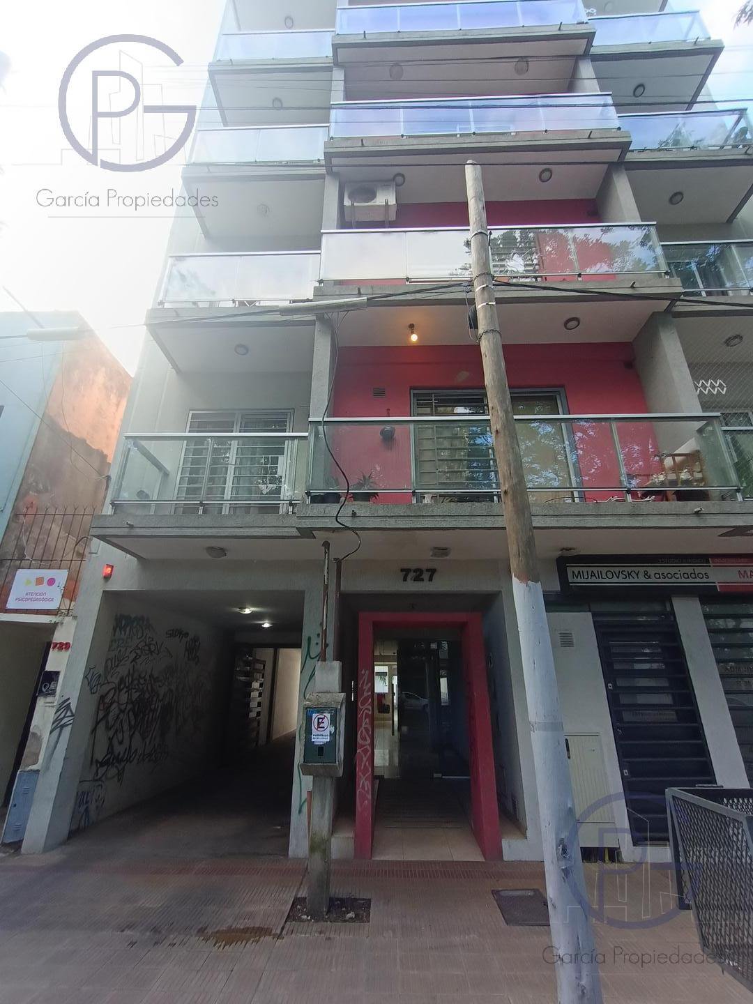 VENTA DE COCHERA DESCUBIERTA — foto 2 de 2