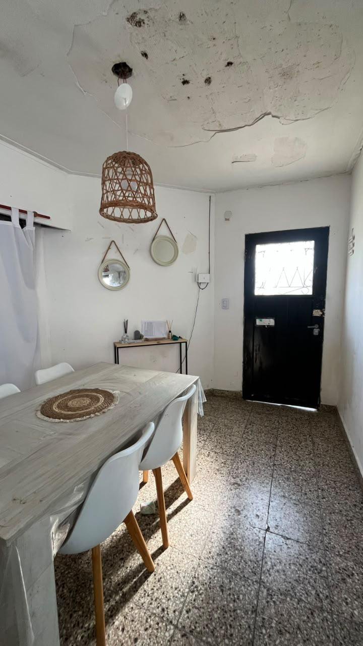 Venta de Casa en Los Hornos a reciclar — foto 3 de 13