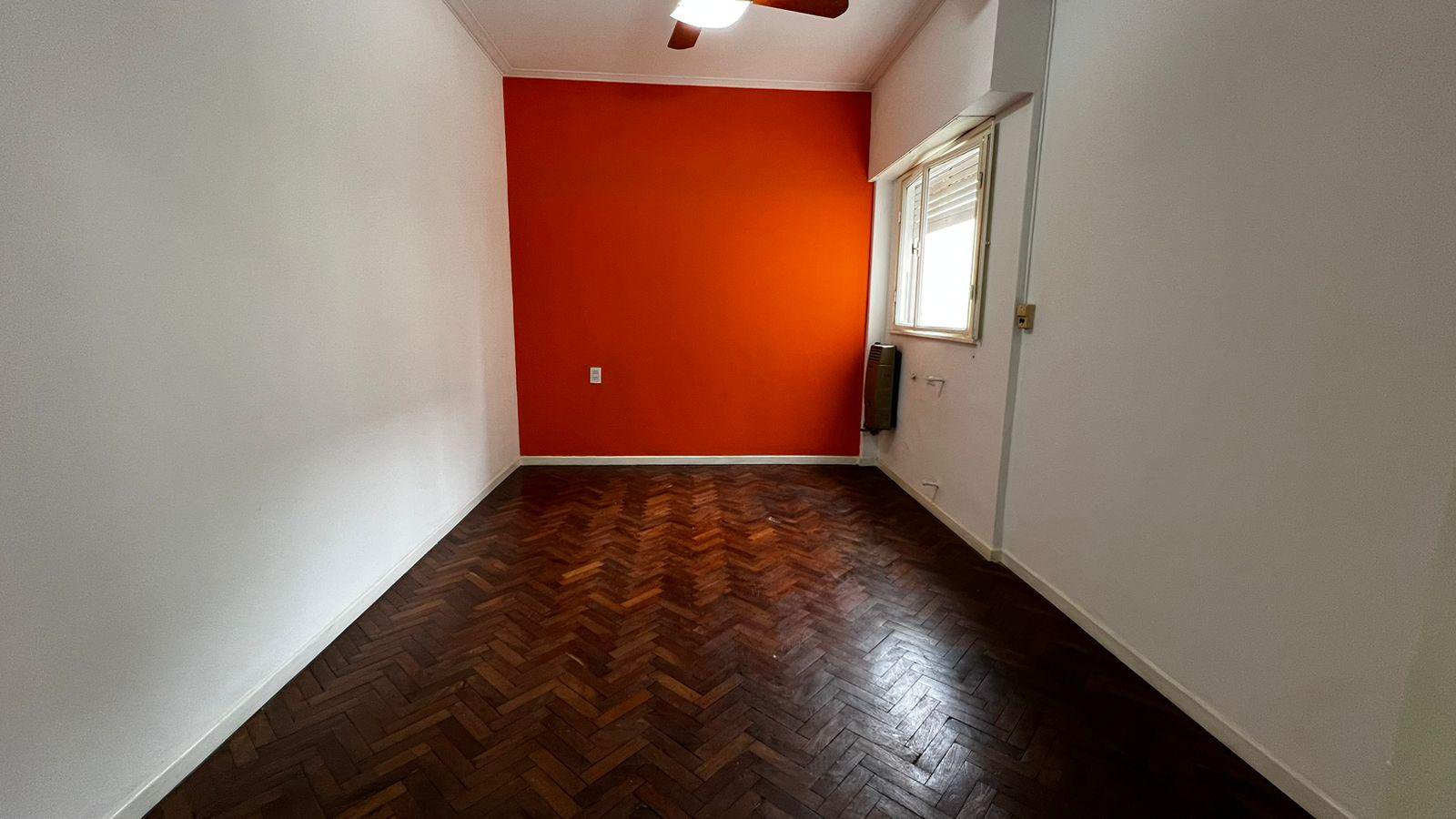 OFICINA EN VENTA — foto 1 de 4