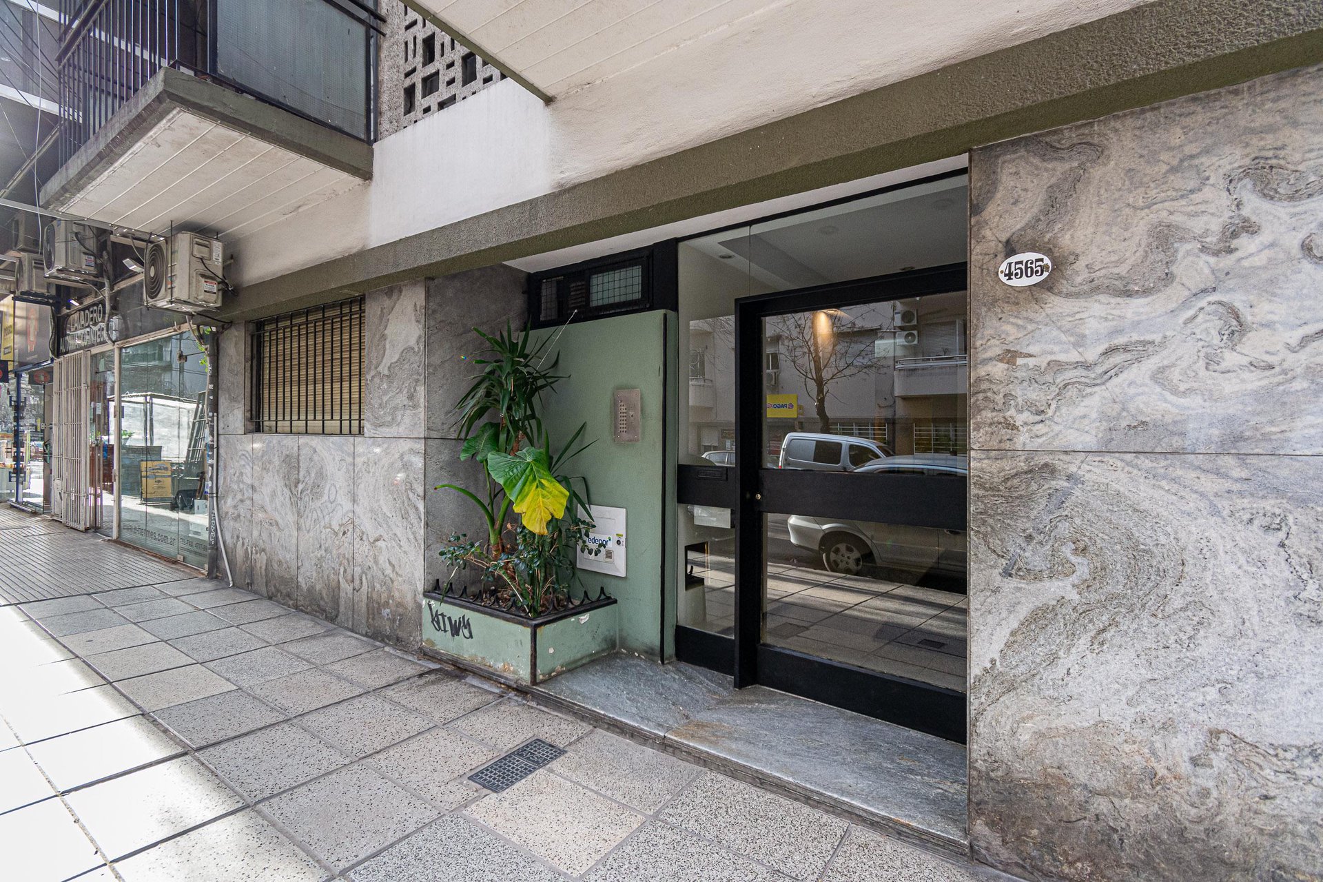 Depto de 2 amb frente, PB. Exc. Ubicación! Apto profesional, Apto crédito!