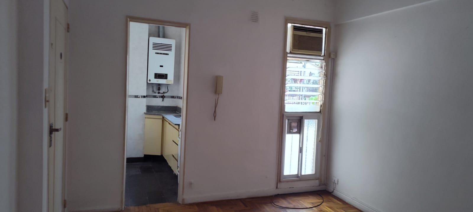 Departamento 2 amb. cocina baño completo lateral luminoso — foto 2 de 23