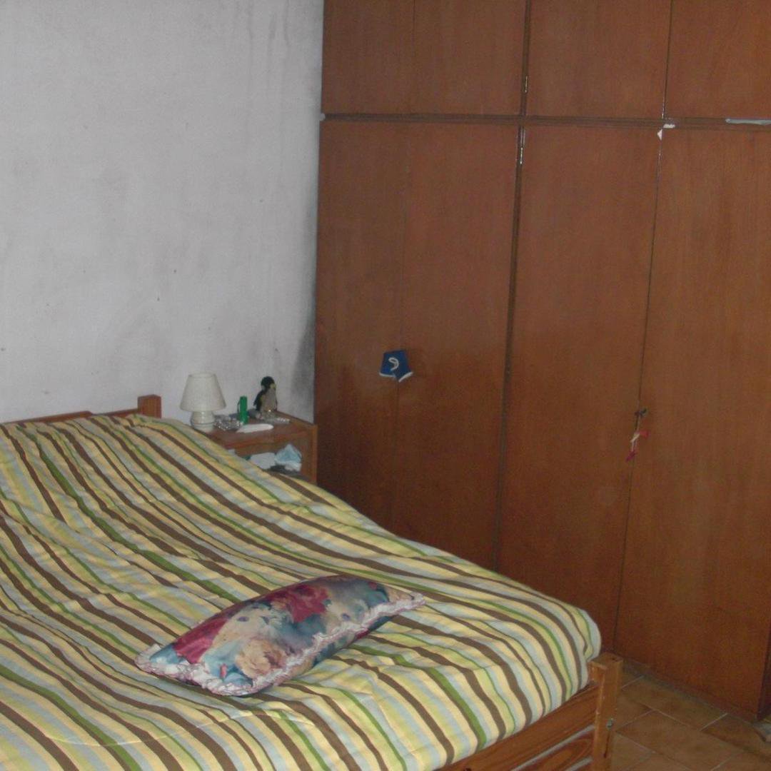 CASA EN LOTE PROPIO DE 2 AMBIENTES Y DEPTO MONOAMBIENTE — foto 4 de 9