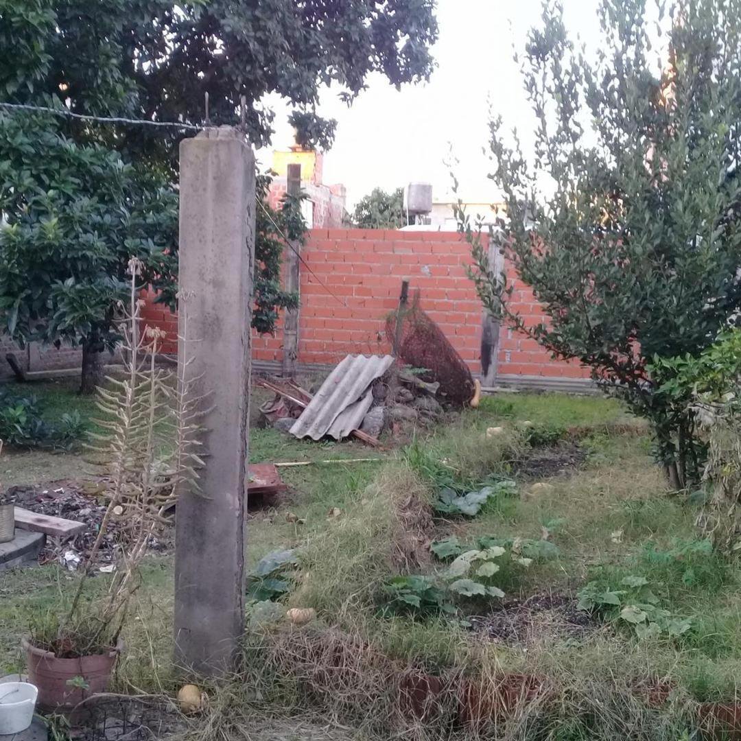 EXCELENTE CASA AMERICANA SOBRE AMPLIO LOTE. — foto 5 de 10